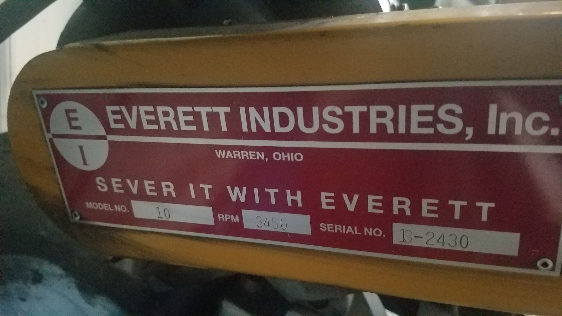 Everett Industries Model 10, 10 in Cutoff Saw, s/n B-2430, 3 HP, Infeed/Outfeed Stock Support, 4 - Image 3 of 4