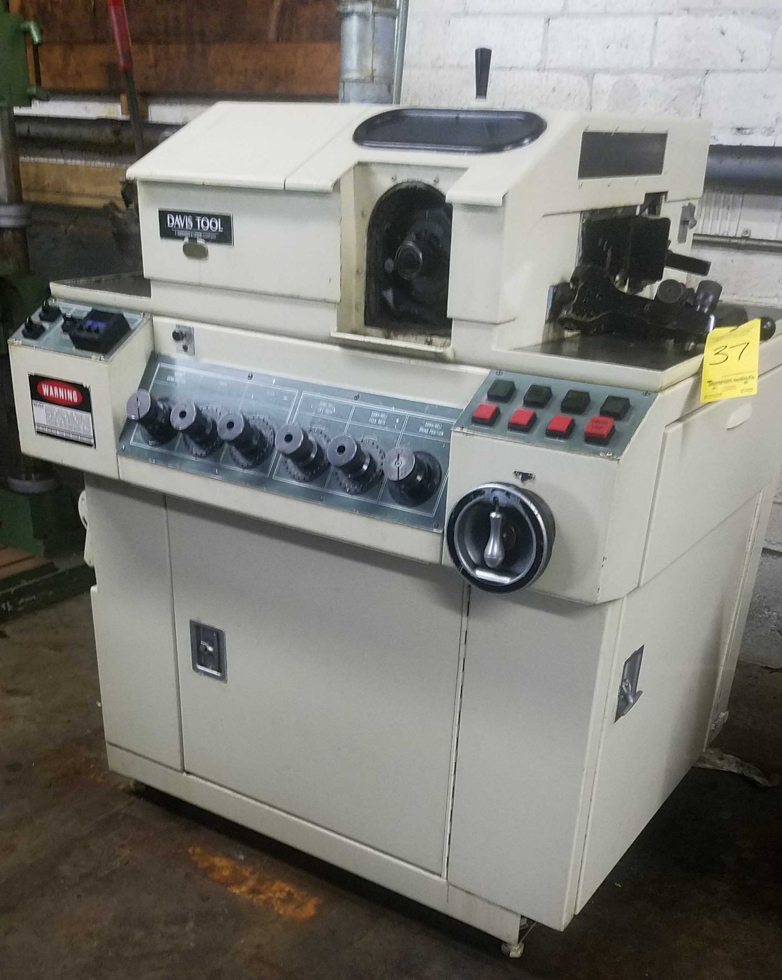 Winslow Model HR 947 Drill Point Grinder, s/n 947-00295-89, Loading Fee $50, Located at 325 E.