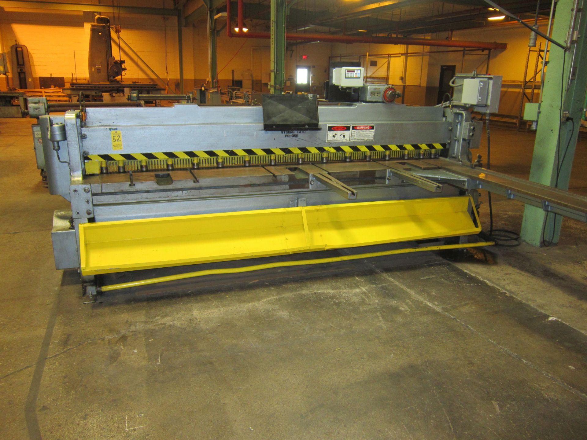 Wysong Model 1410 Power Squaring Shear, s/n P9-398, 10 Ft. X 14 Gauge Capacity, Front Operated Power - Image 4 of 5