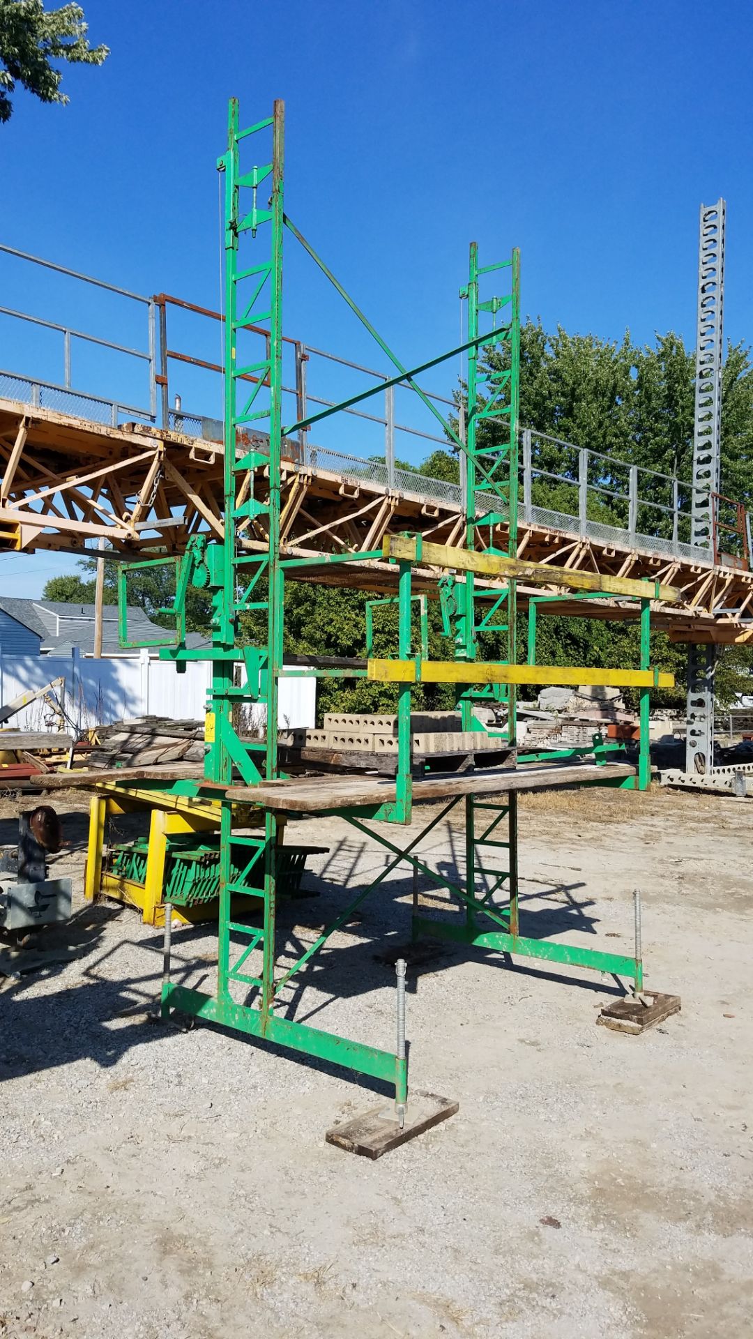 (4) Sections Non-Stop Junior Scaffolding (Total working length 56’, Height to 36’)