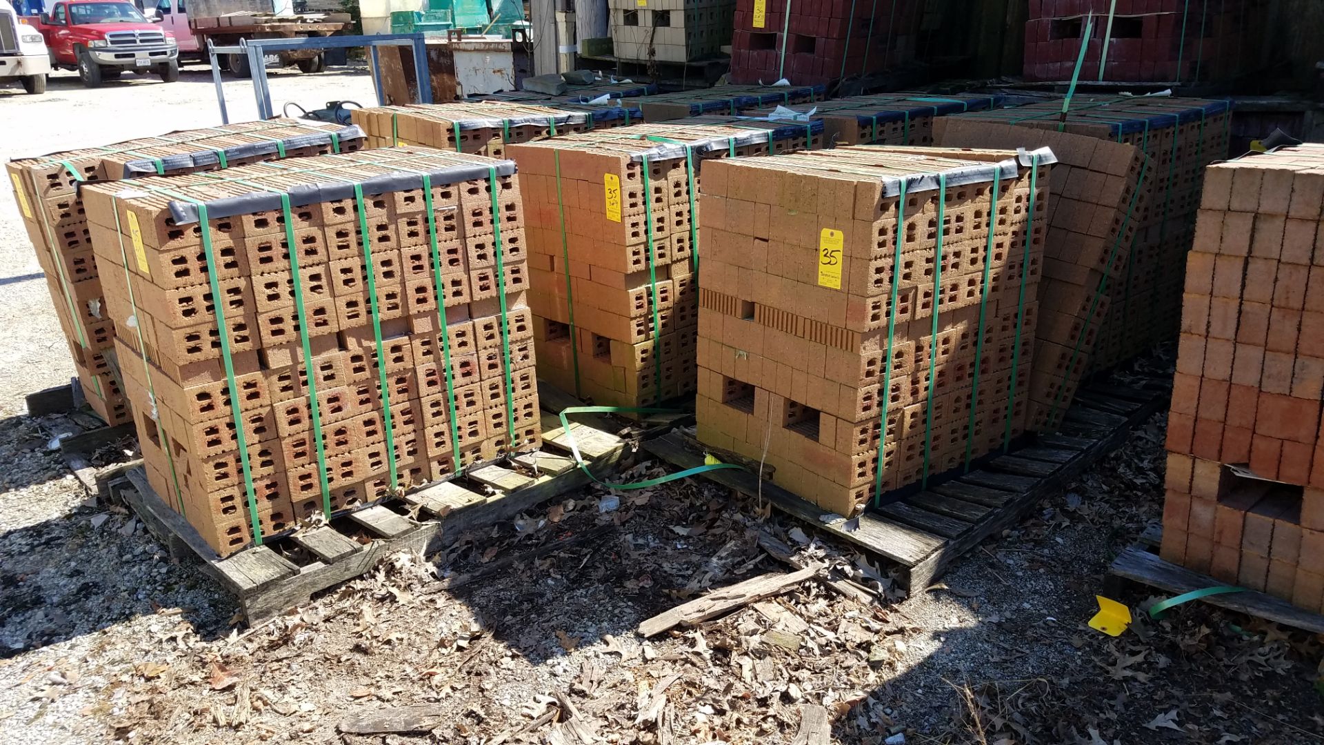 4,500 (9 Skids of 500) Modular Brick Bowerstone Shade