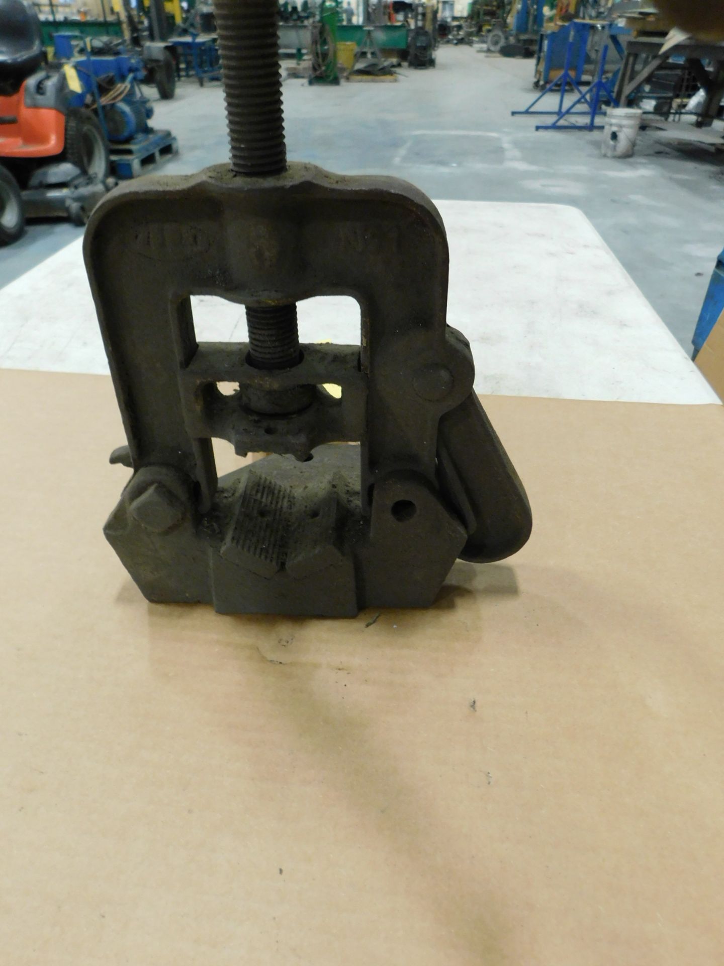 Pipe Vise - Image 2 of 2