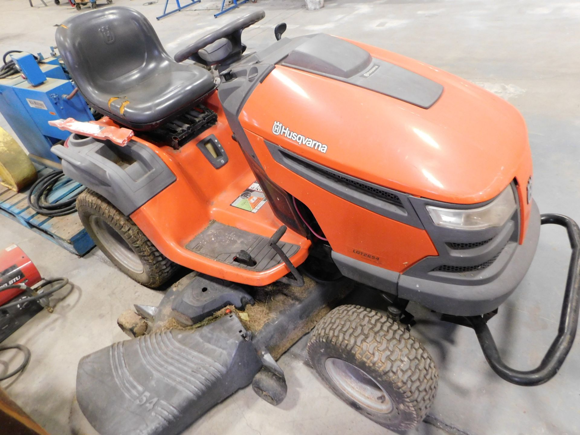 Husqvarna LGT2654, 54 Inch Riding Mower, Briggs & Stratton 26 HP Engine, 813 Hours - Image 2 of 5