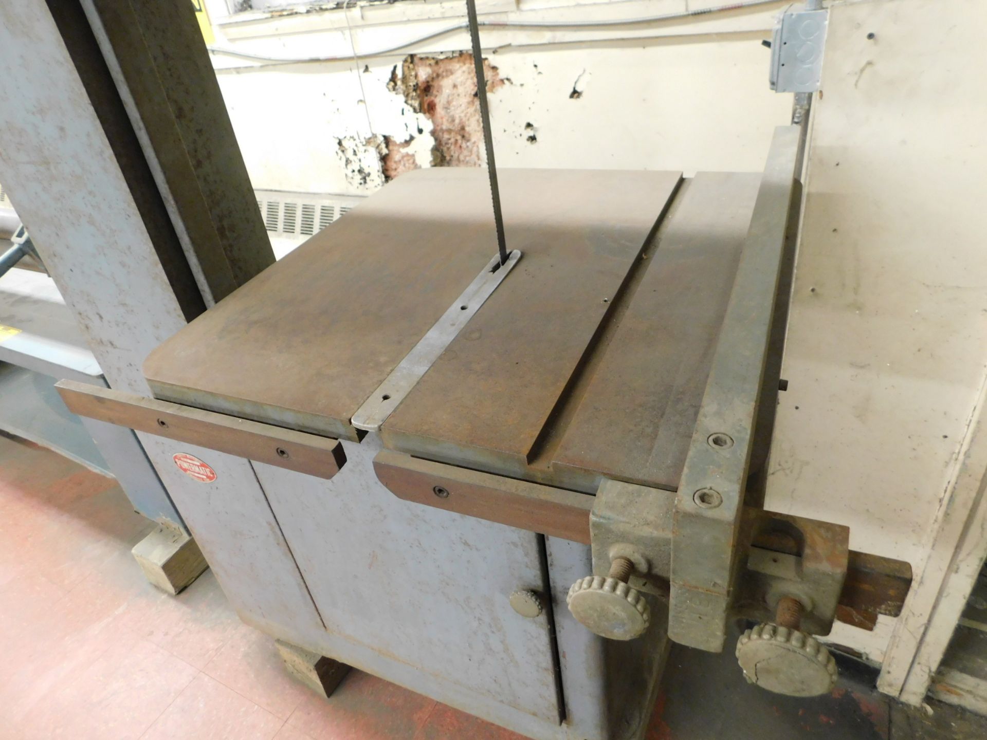 Powermatic Model 81 Vertical Band Saw, s/n 821028, 20 Inch, Loading Fee $50.00 - Image 3 of 6