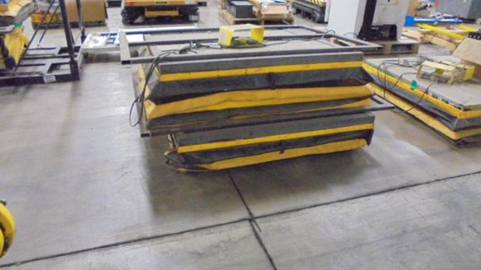 Table Scissor Lift, 5ft 3inch X 4ft - Image 2 of 2