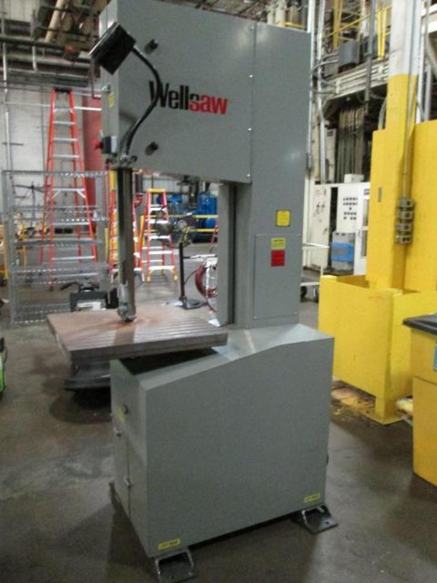 Vertical Bandsaw - Image 2 of 3