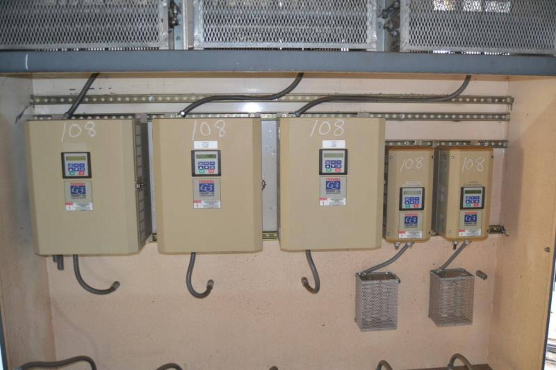 (5) TOSHIBA TRANSISTOR INVERTERS