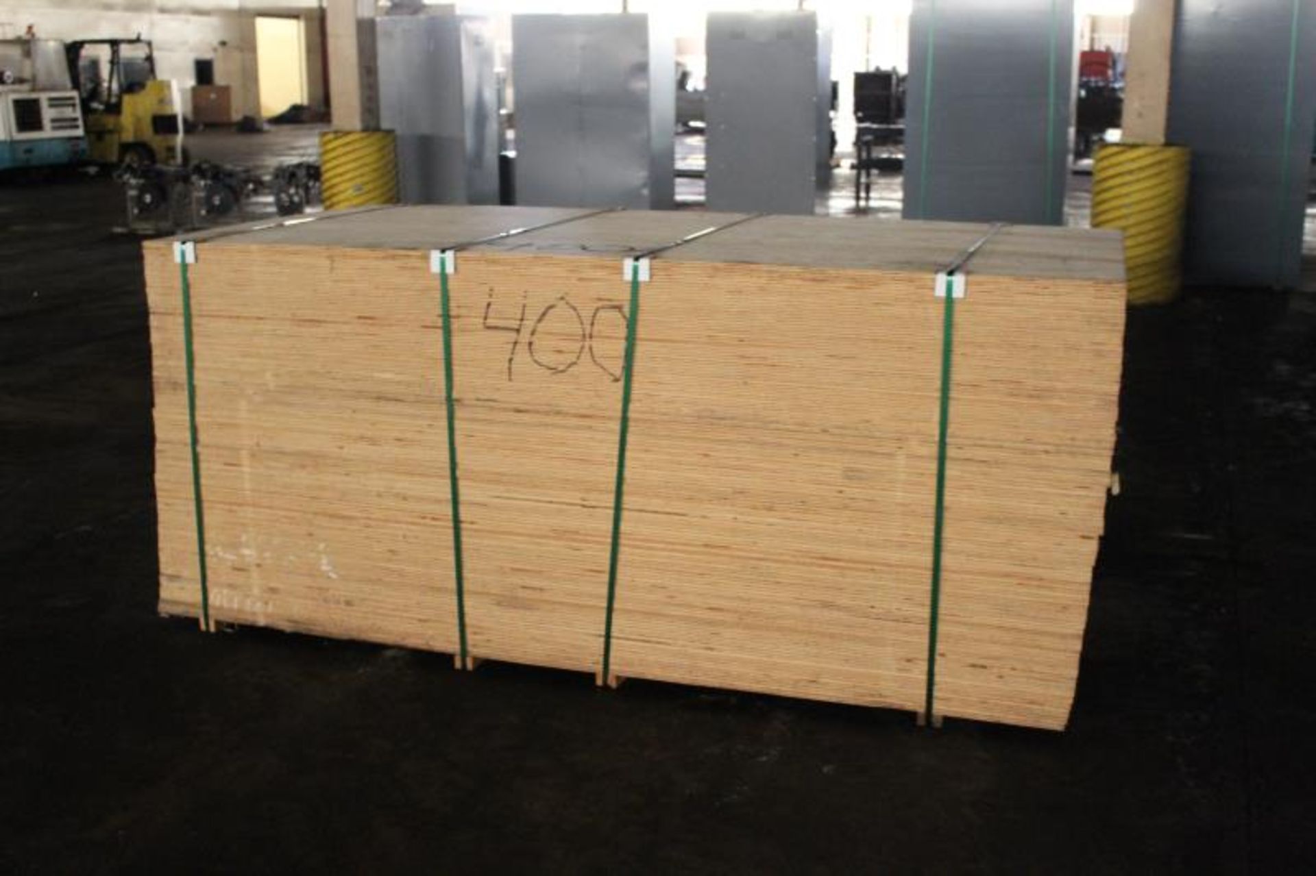 4'X8' PLYWOOD 1/2" (2) STACKS - Image 2 of 2