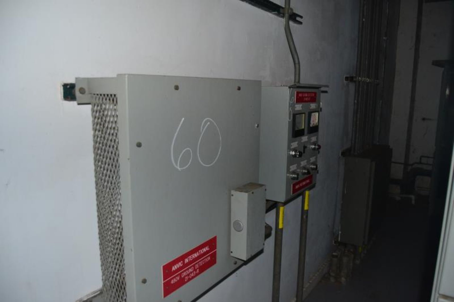 SIEMENS-ALLIS 4 SECTION 800 AMP SWITCH GEAR - Image 2 of 3