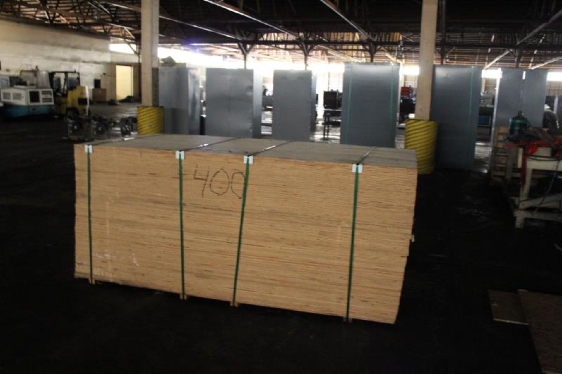 4'X8' PLYWOOD 1/2" (2) STACKS