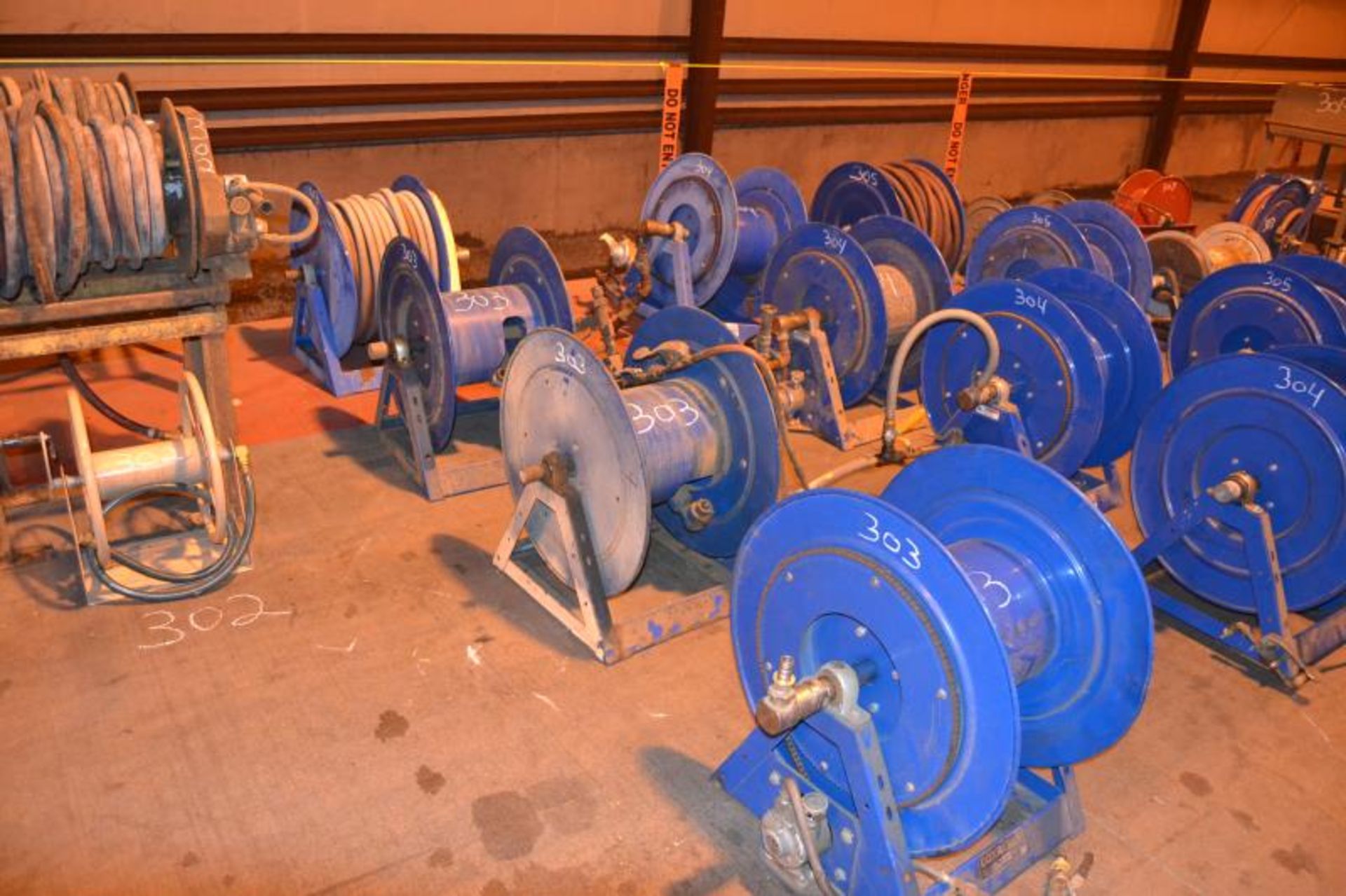 (4) AIR HOSE REELS