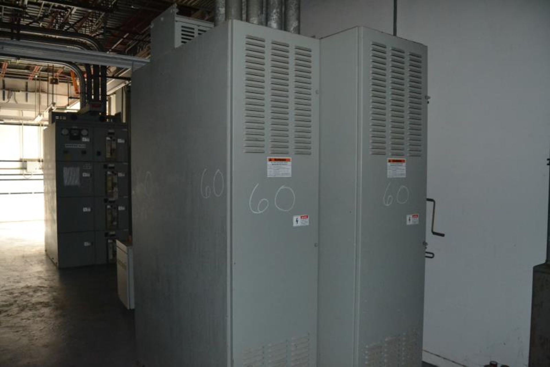 SIEMENS-ALLIS 4 SECTION 800 AMP SWITCH GEAR - Image 3 of 3