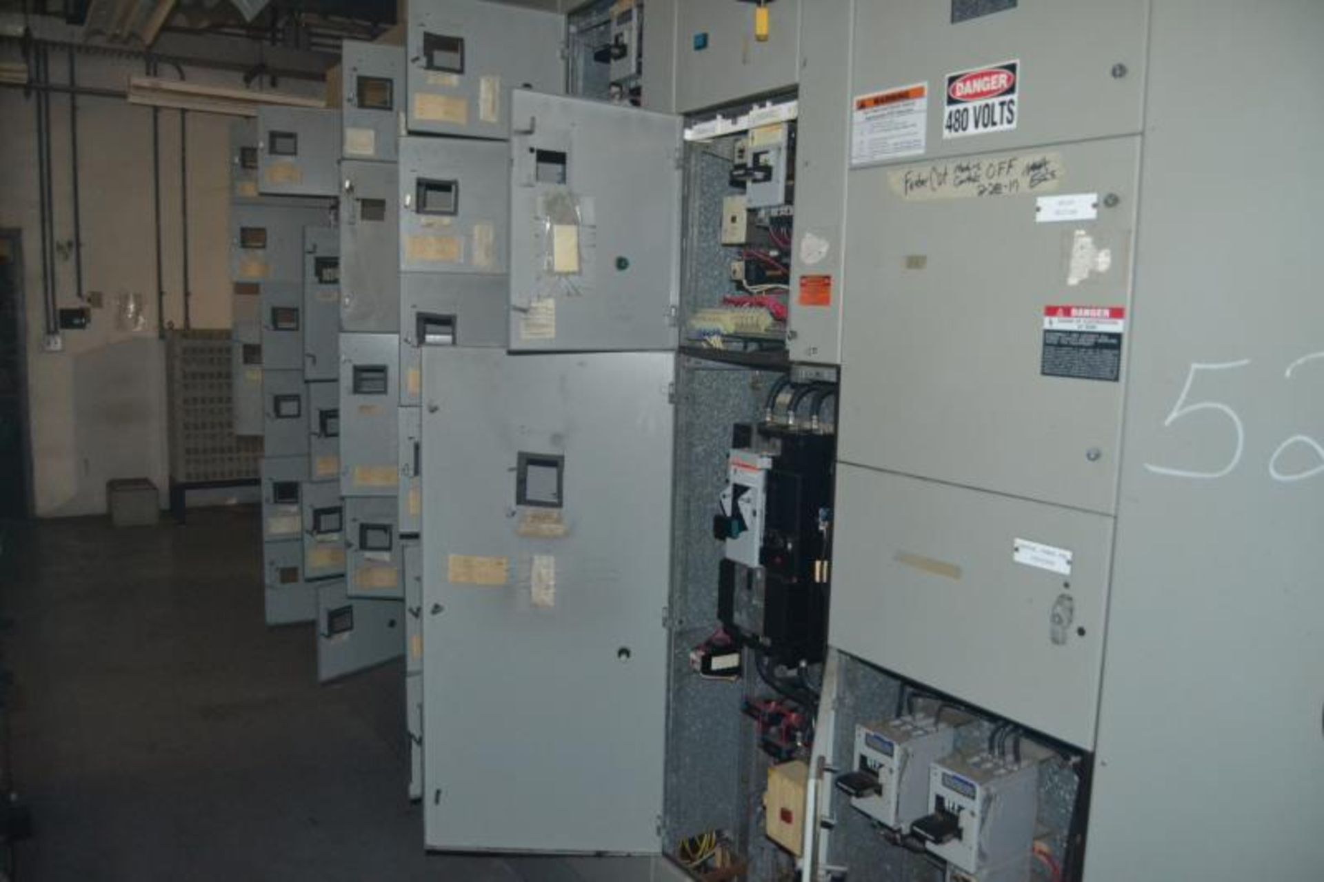 SIEMENS-ALLIS 8 SECTION MCC 800 AMP PANEL - Image 3 of 6