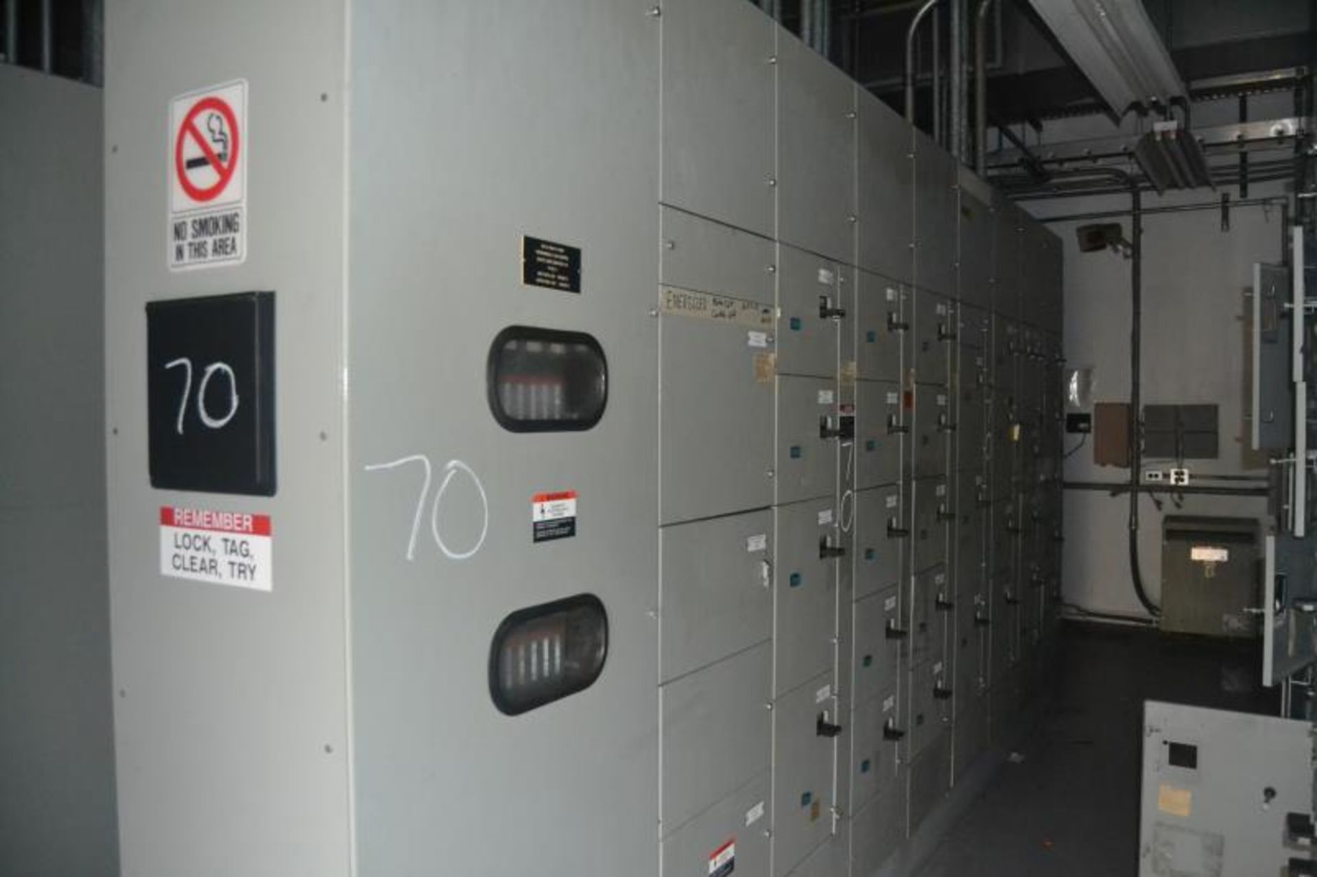 SIEMENS 18 SECTION 800 AMP MCC PANEL - Image 2 of 5