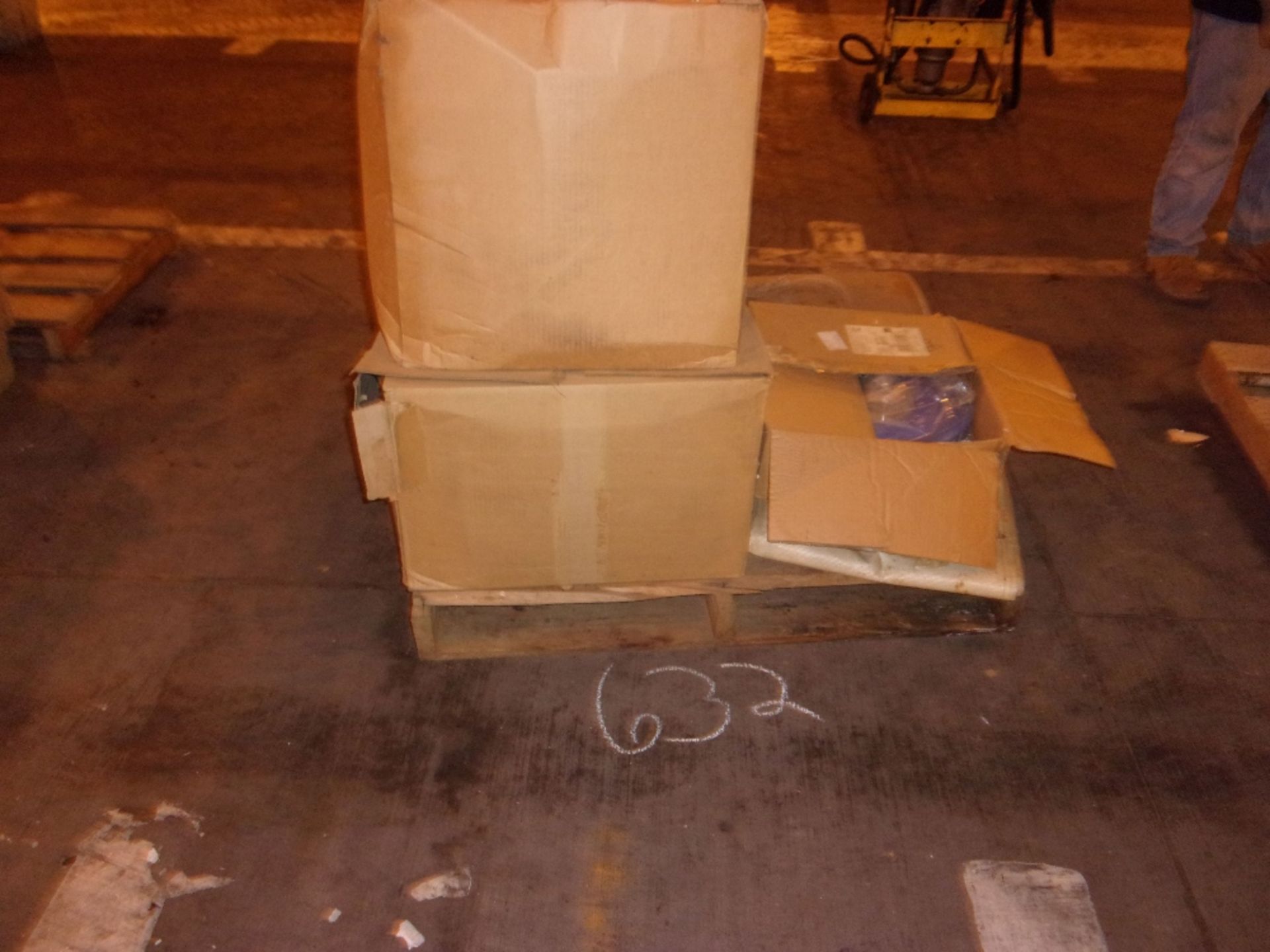 5 PALLETS OF PARTS - Image 6 of 7