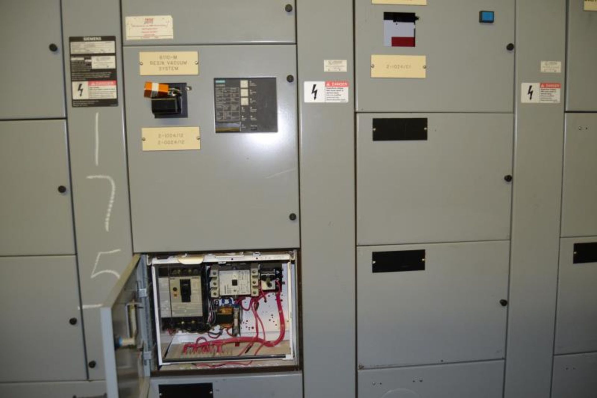 SIEMANS 8 SECTION MCC PANEL - Image 3 of 4