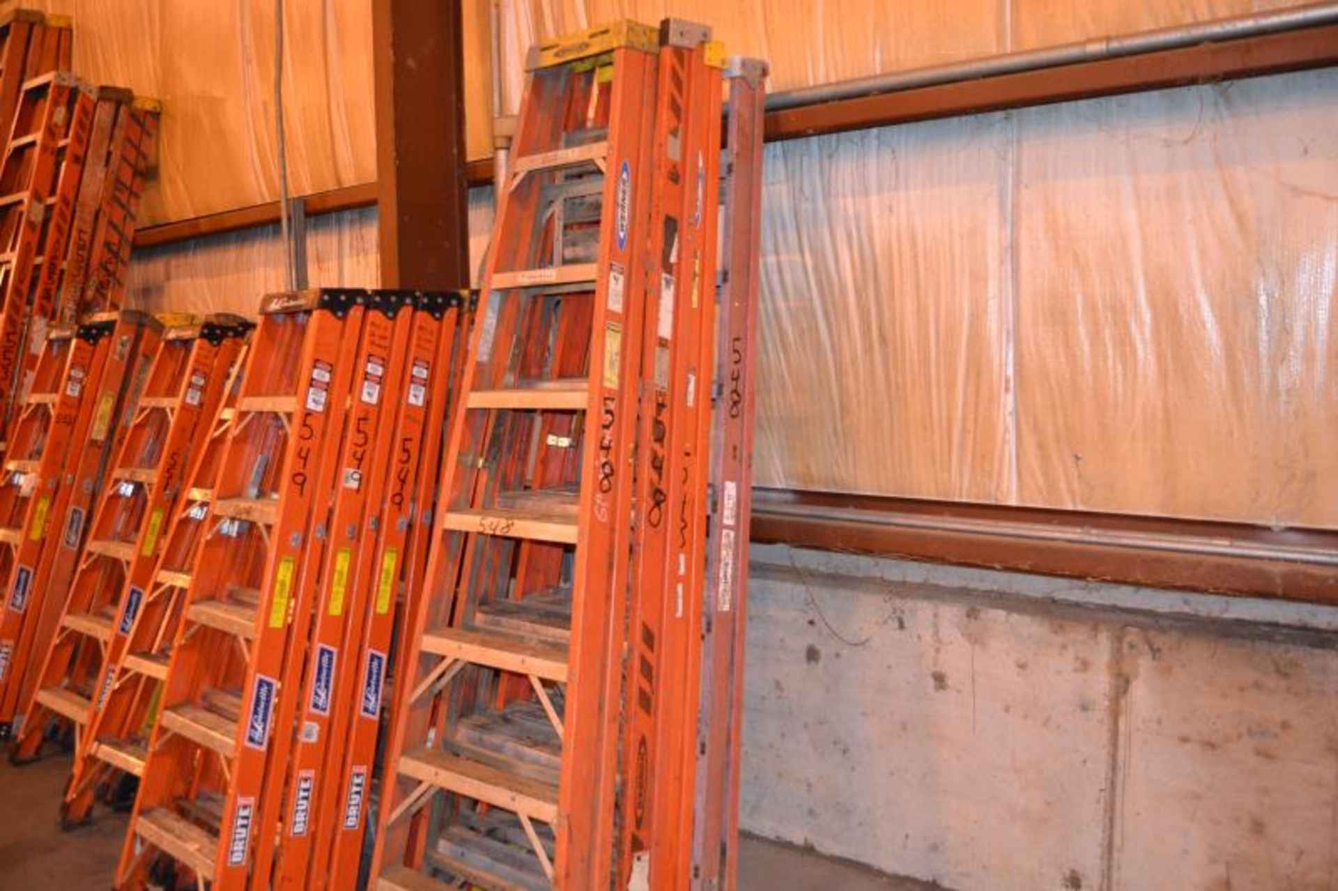 4- WERNER 8' A FRAME LADDER