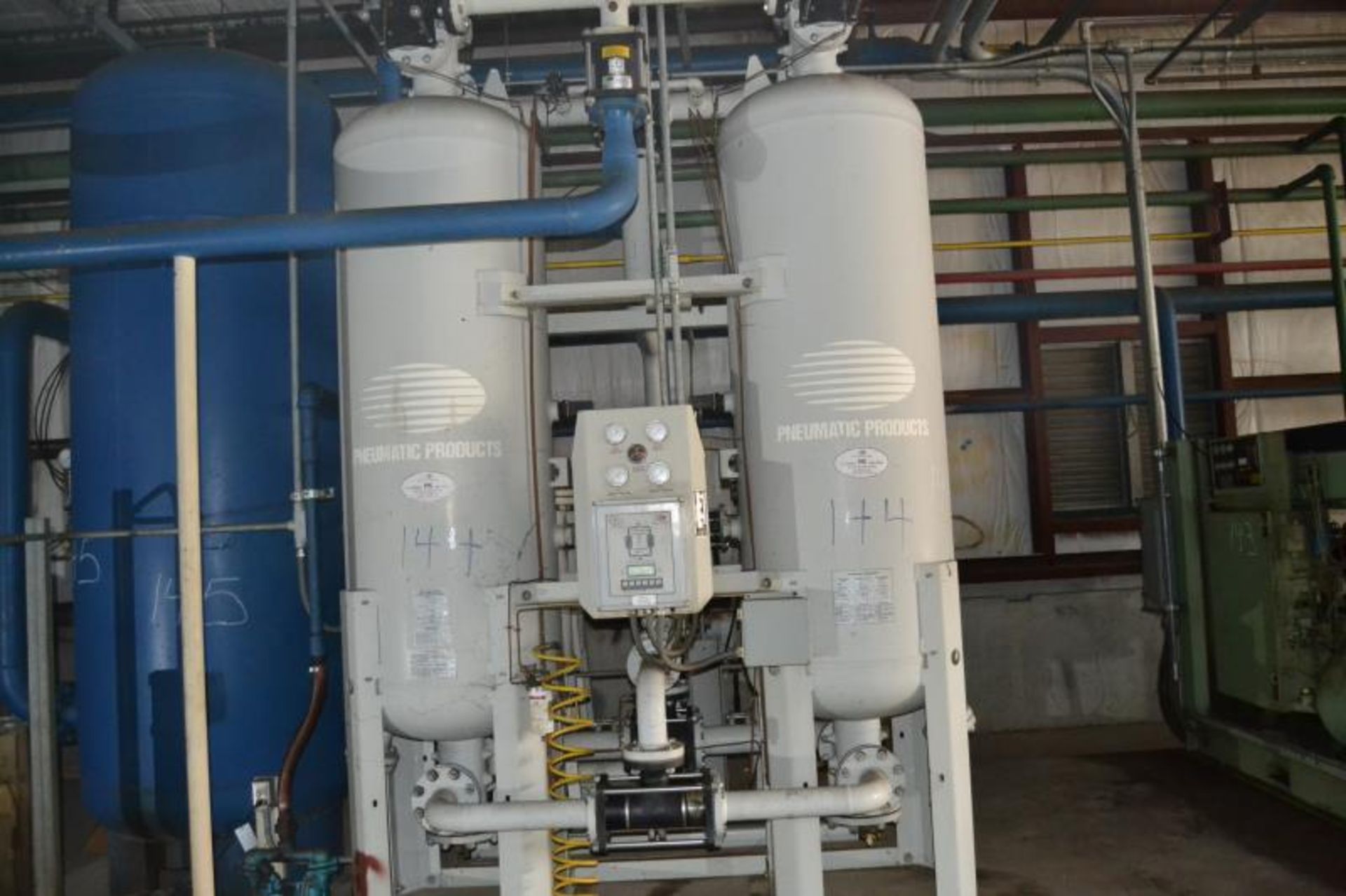 PNEUMATIC PRODUCTS AIR DRYING SYSTEM