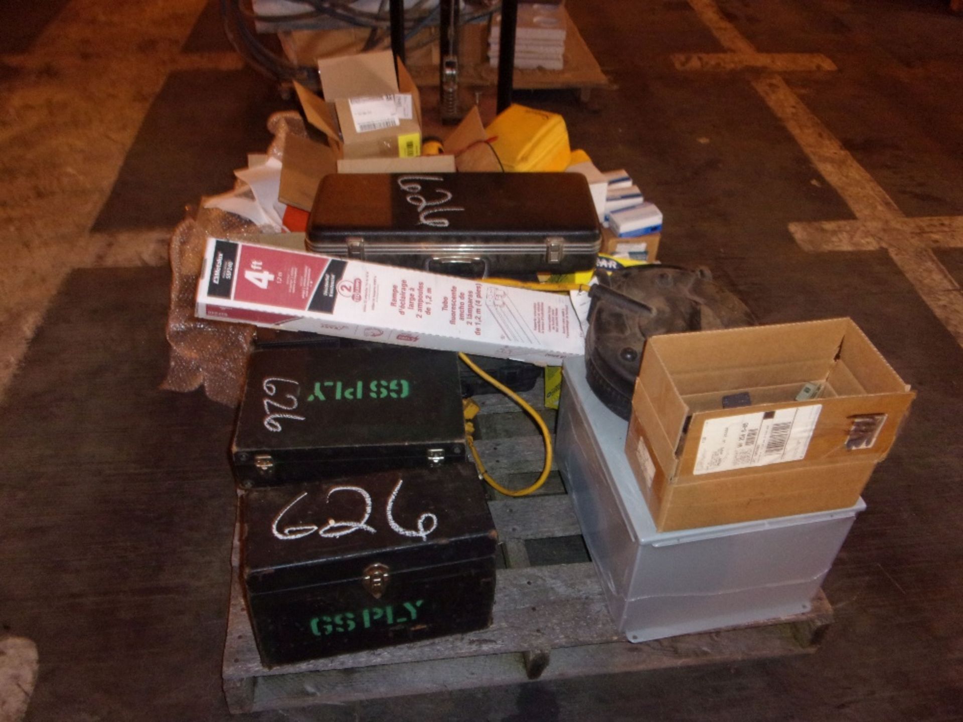 PALLET OF TOOLS - Image 2 of 2