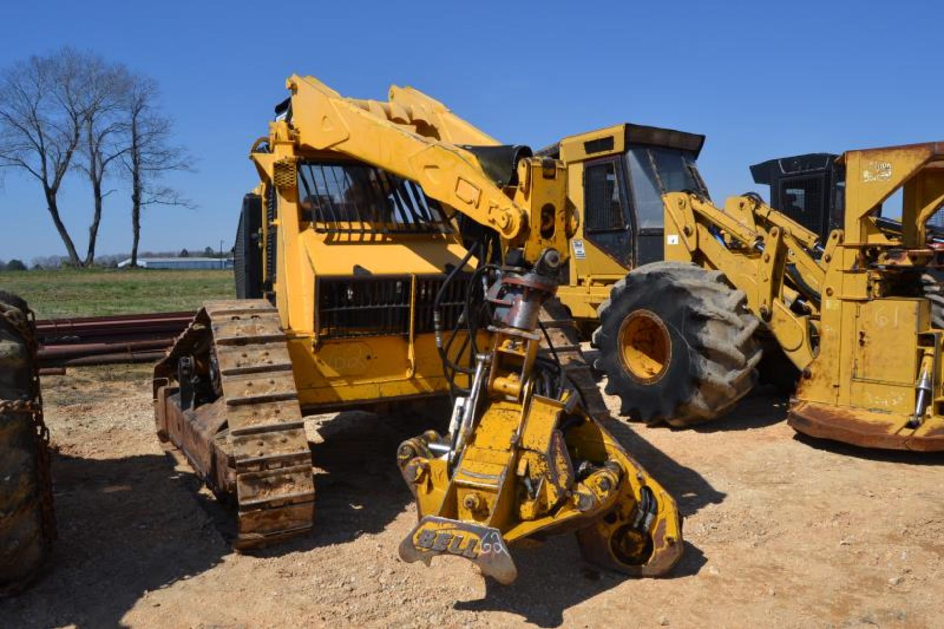 BELL ULTRA C TRACK CUTTER W/CUMMINS ENGINE; W/BAR SAW HEAD; W/3050 HOURS - Image 2 of 3