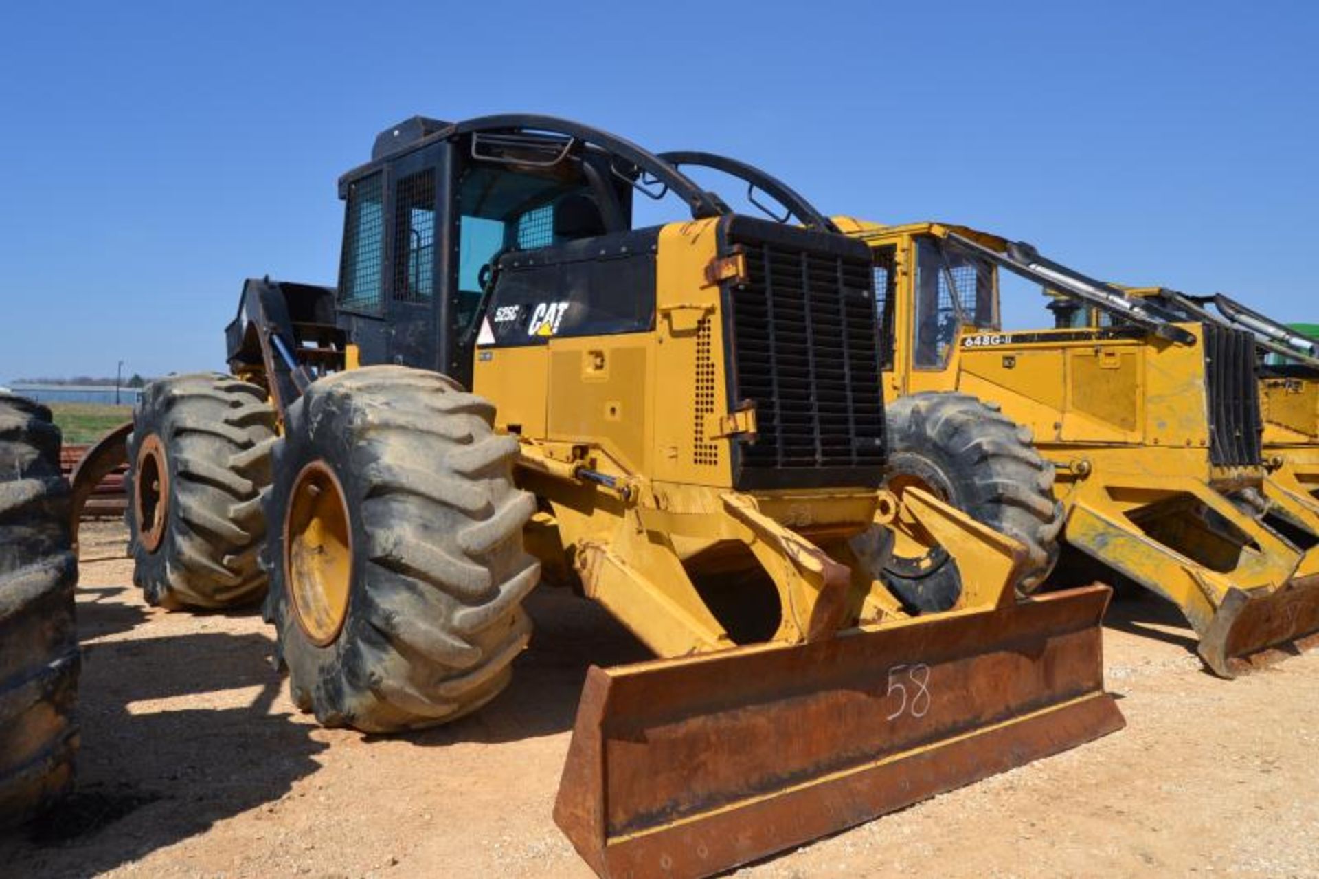 CAT 525C GRAPPLE SKIDDER W/30.5X32 RUB; W/WINCH; W/7426 SN#52500753 - Image 2 of 3