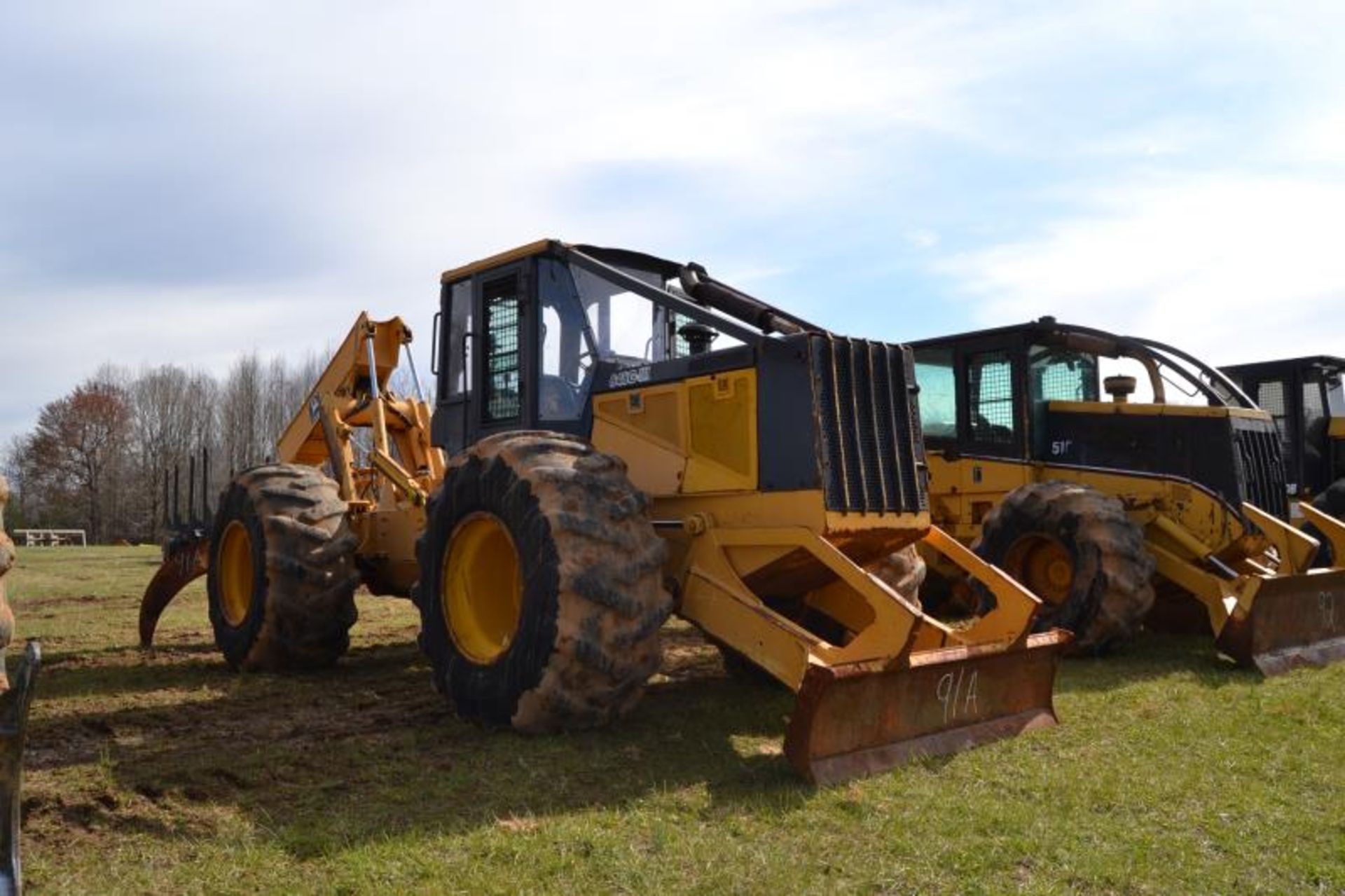 JOHN DEERE 648G III DUAL ARCH GRAPPLE SKIDDER W/30.5X32 RUB; W/17323 HOURS SN#576625 - Image 4 of 5