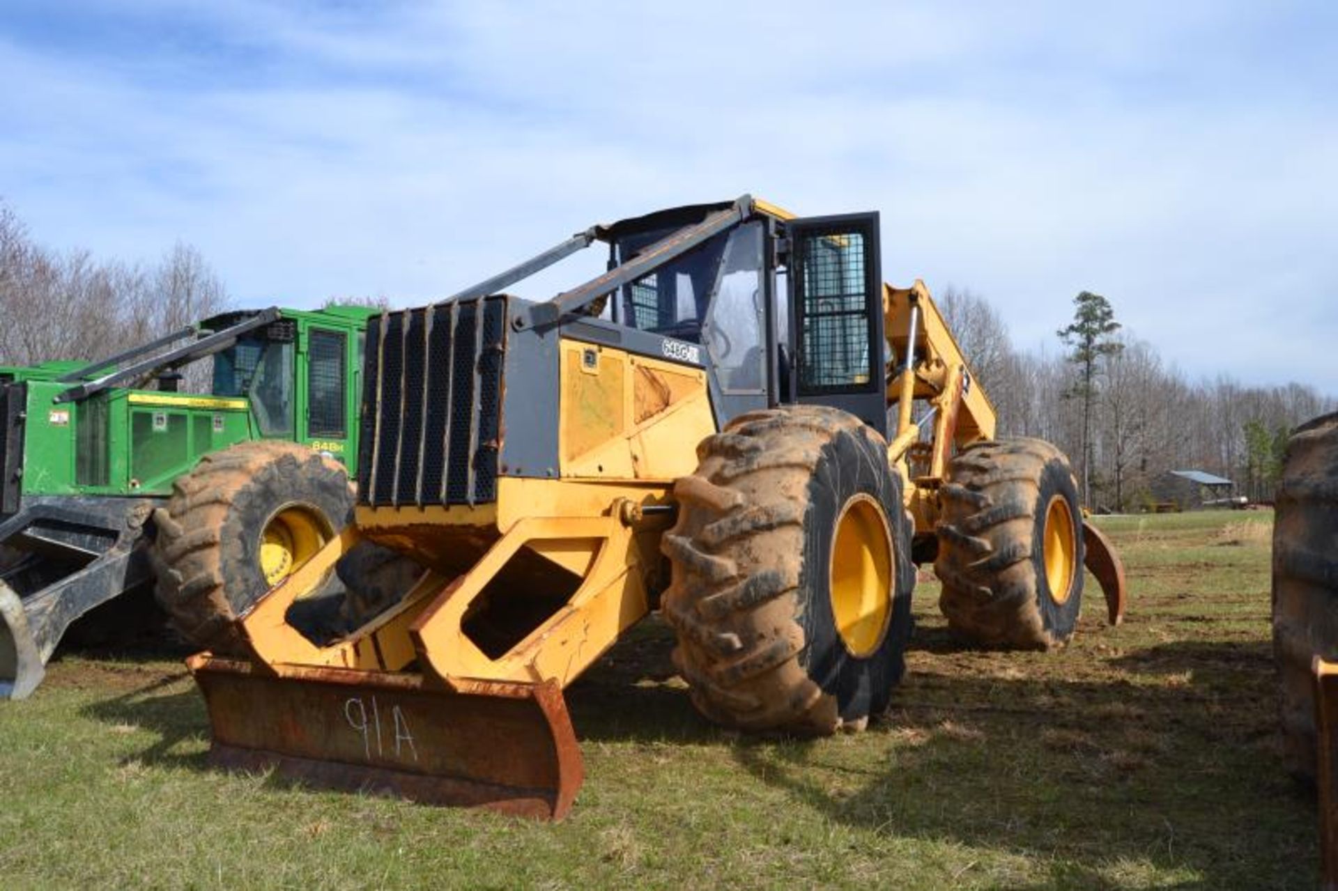 JOHN DEERE 648G III DUAL ARCH GRAPPLE SKIDDER W/30.5X32 RUB; W/17323 HOURS SN#576625 - Image 2 of 5