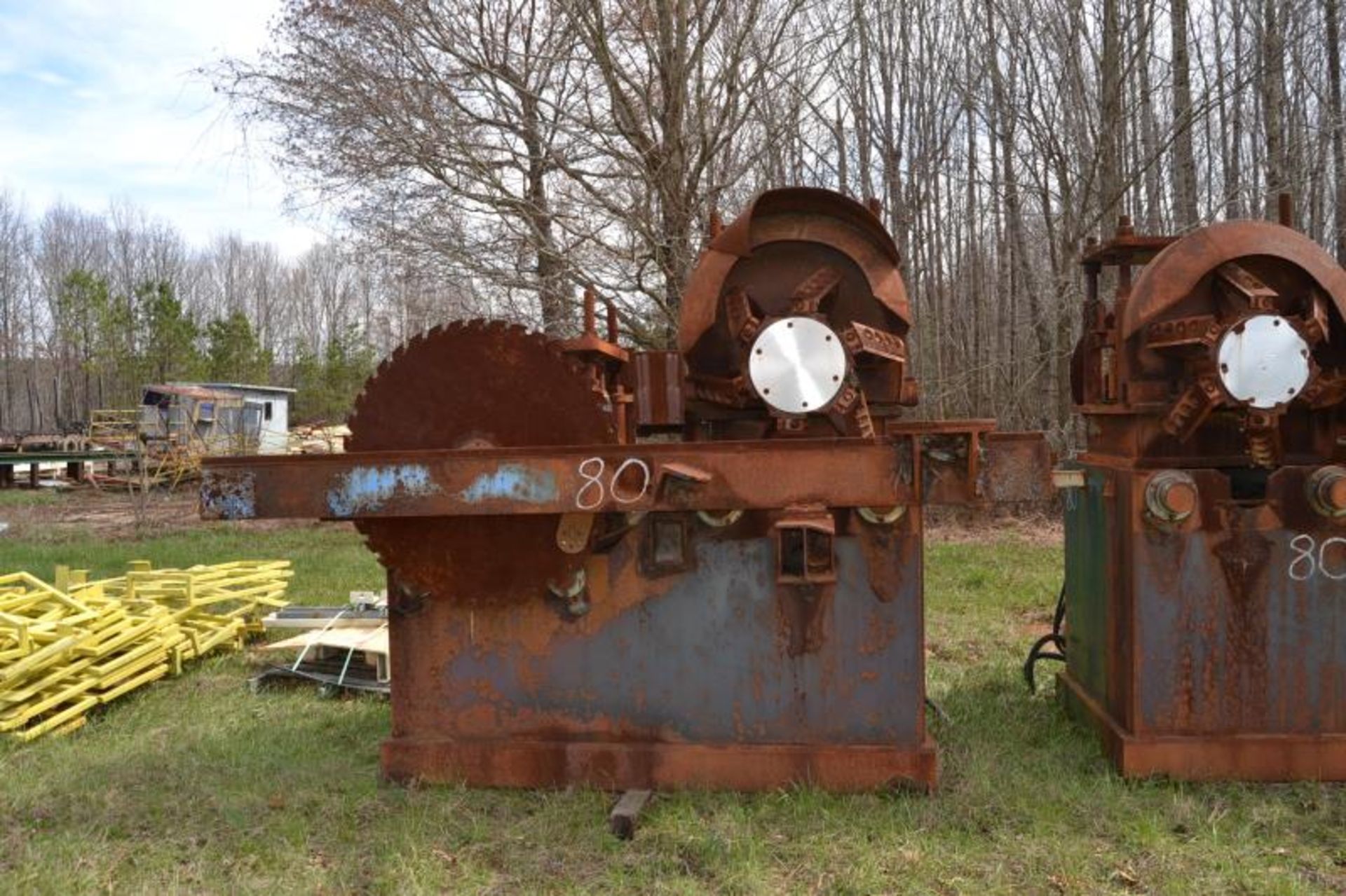 MAC CHIP N SAW W/ 48" SAWS W/ SHARP CHAIN W/ OFF BEARING BELTS - Image 2 of 7