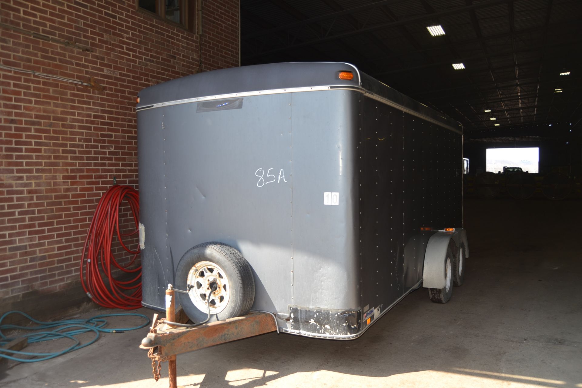 2003 UNITED 16' TANDEM AXLE ENCLOSED TRAILER SN# 48BTE16263A061628 - Image 2 of 2