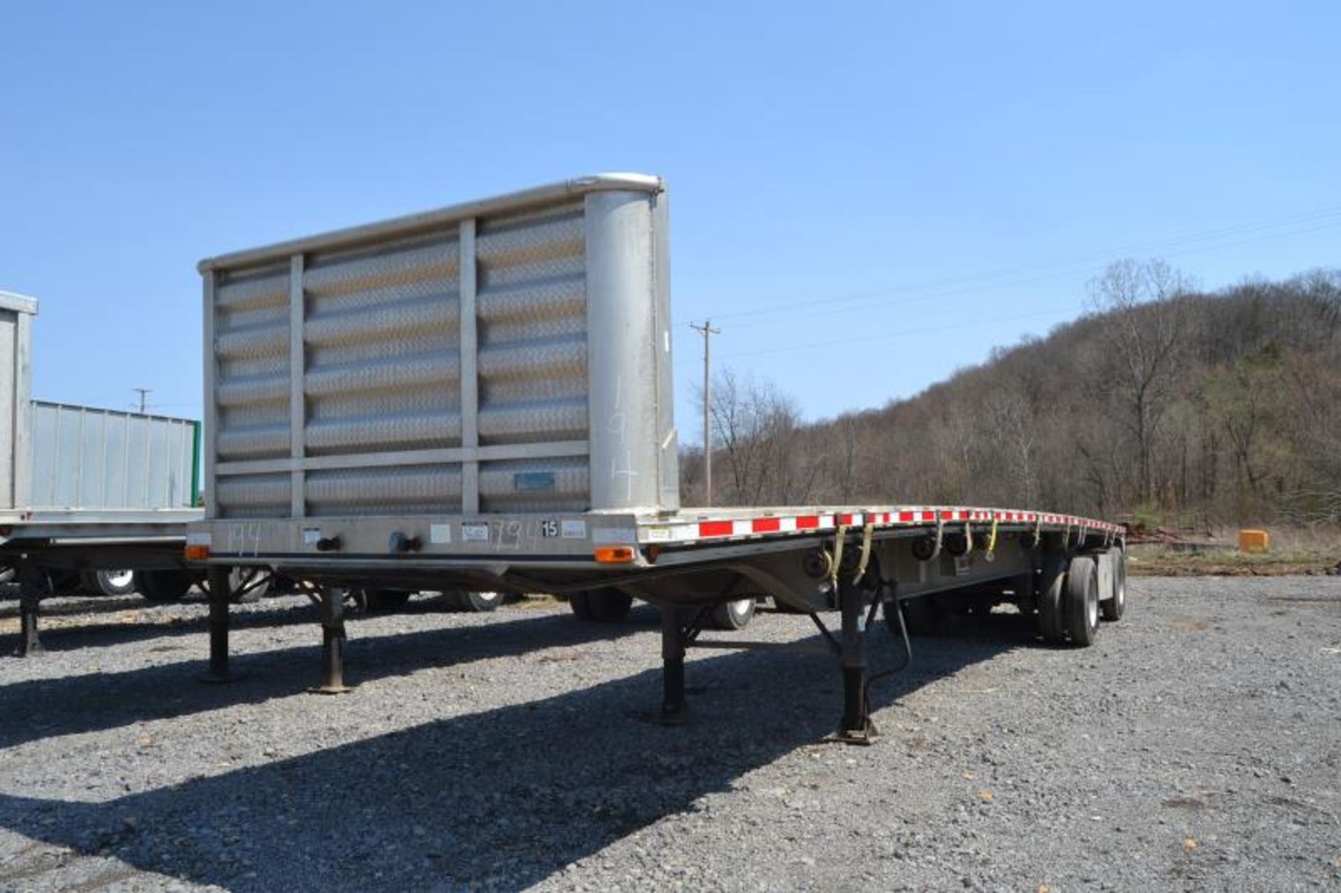 2006 EAST 48' X 102" SPREAD AXLE FLATBED TRAILER ALL ALUMINUM UNIT 15 SN# 1E1H5Y2826RD39570 - Image 3 of 3