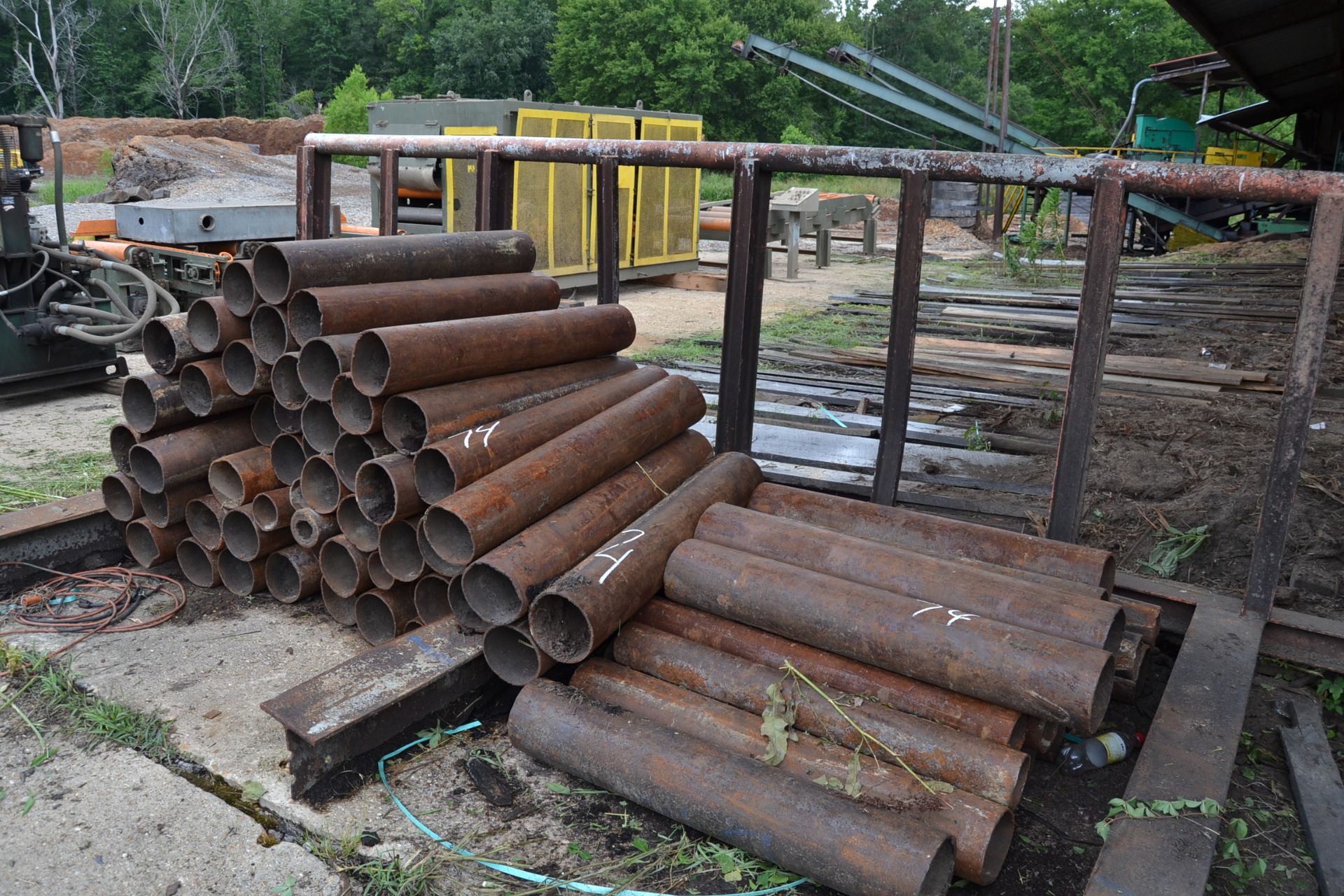 LOT OF STEEL PIPES - Image 2 of 2