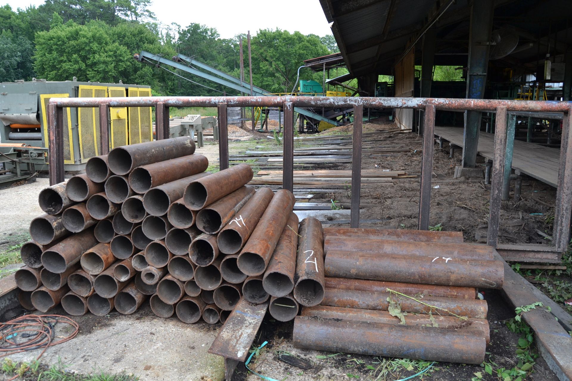 LOT OF STEEL PIPES