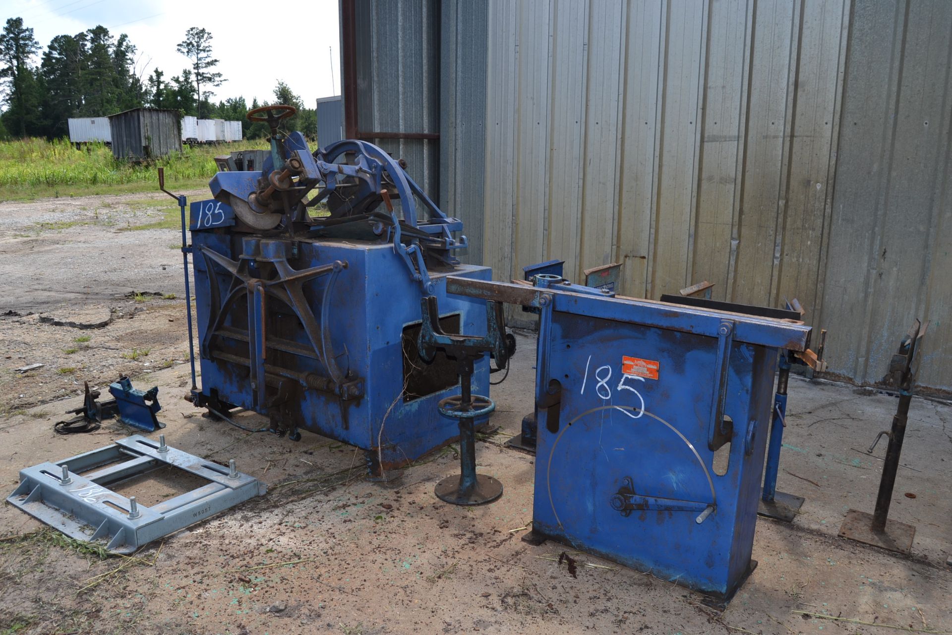 ARMSTRONG #6 BAND SAW SHARPENER - Image 2 of 2