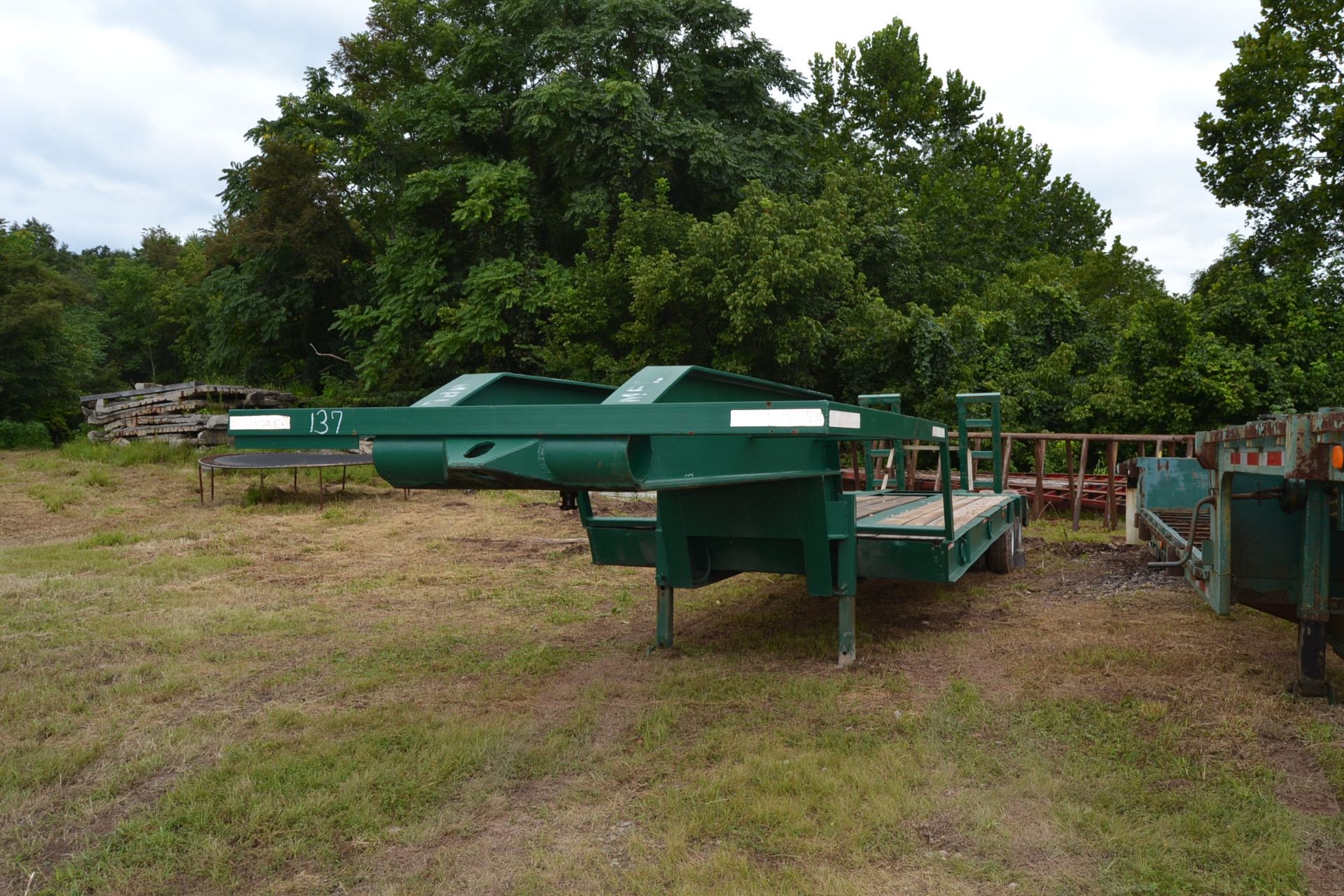 1973 HYSTER 35 TON LOWBOY W/ LOADING RAMPS W/ NEW FLOOR & PAINT - Image 2 of 3