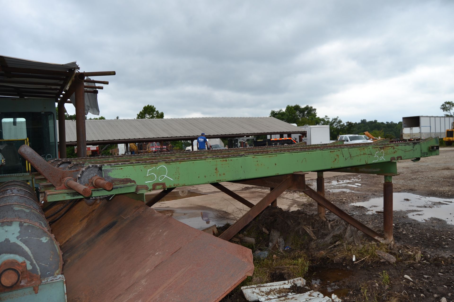 HMC 20' 4 STRAND LOG DECK W/ 4 ARM STOP & LOADER W/ HYDRAULIC DRIVE - Image 3 of 3