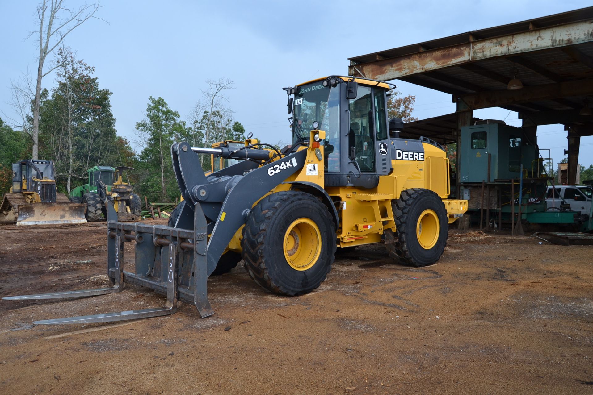 JOHN DEERE 642K ARTICULATING WHEEL LOADER - Image 2 of 3