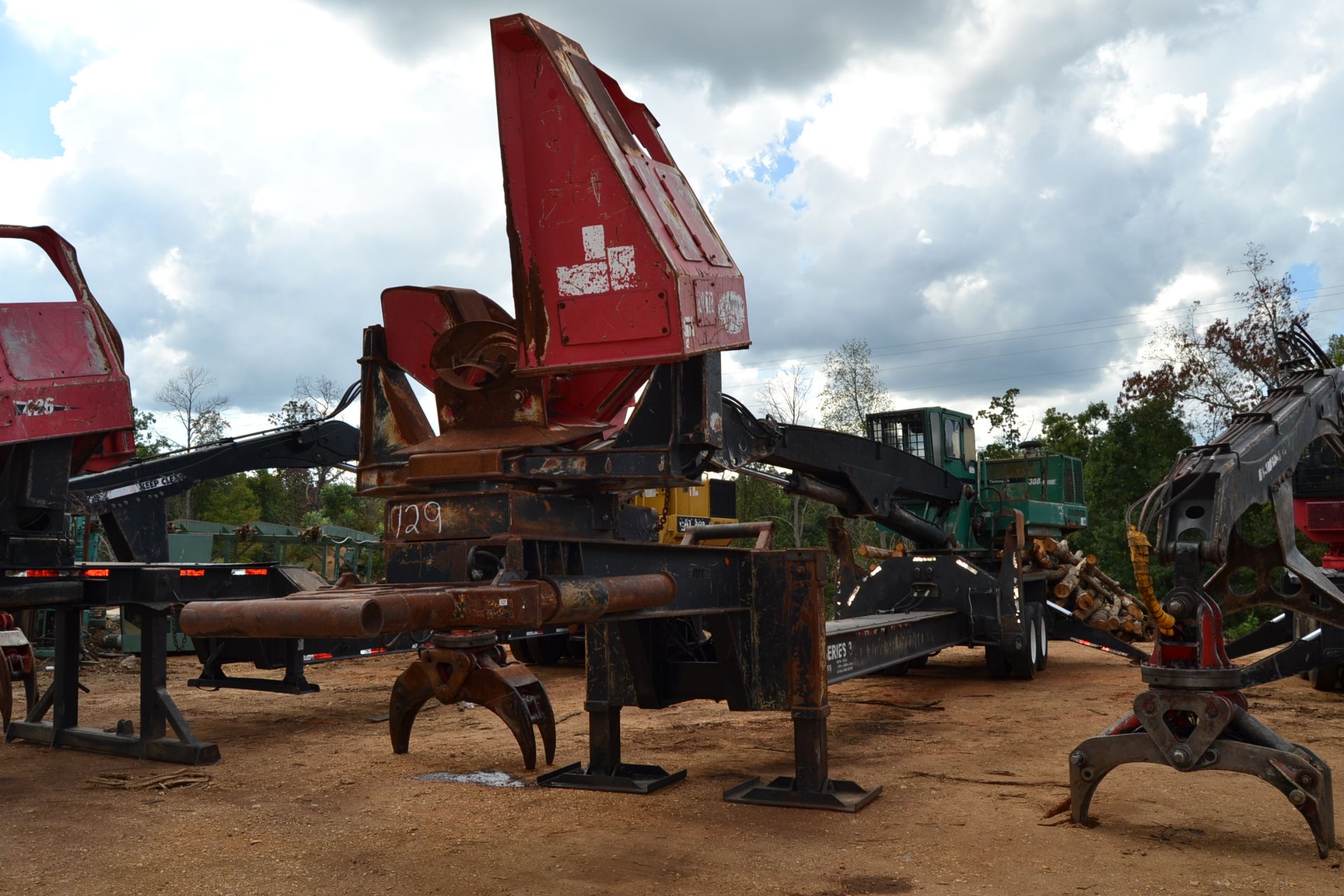 TIMBERJACK 530B KNUCKLEBOOM LOADER - Image 2 of 4