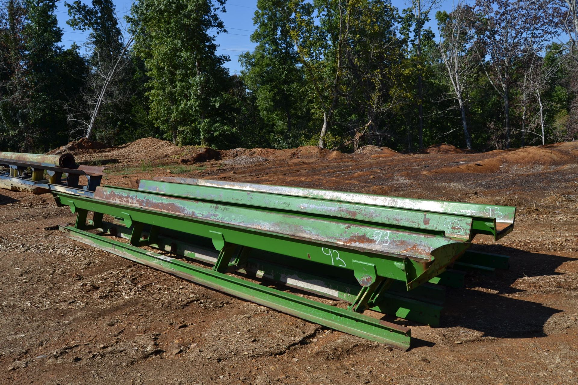 PRECISION 22"X60' VIBRATING CONVEYOR NO DRIVE - Image 2 of 2