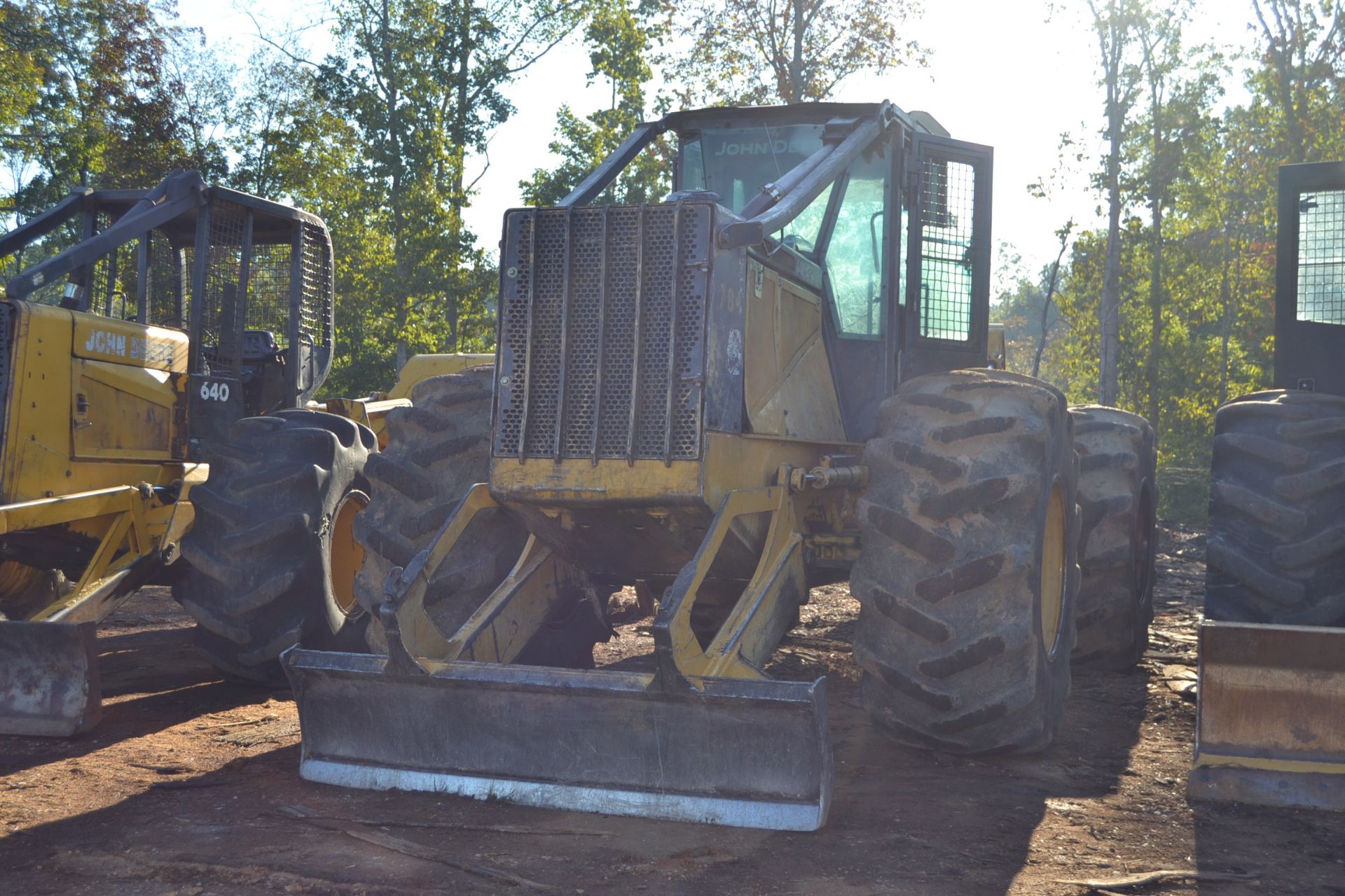 JOHN DEERE 648III GRAPPLE SKIDDER