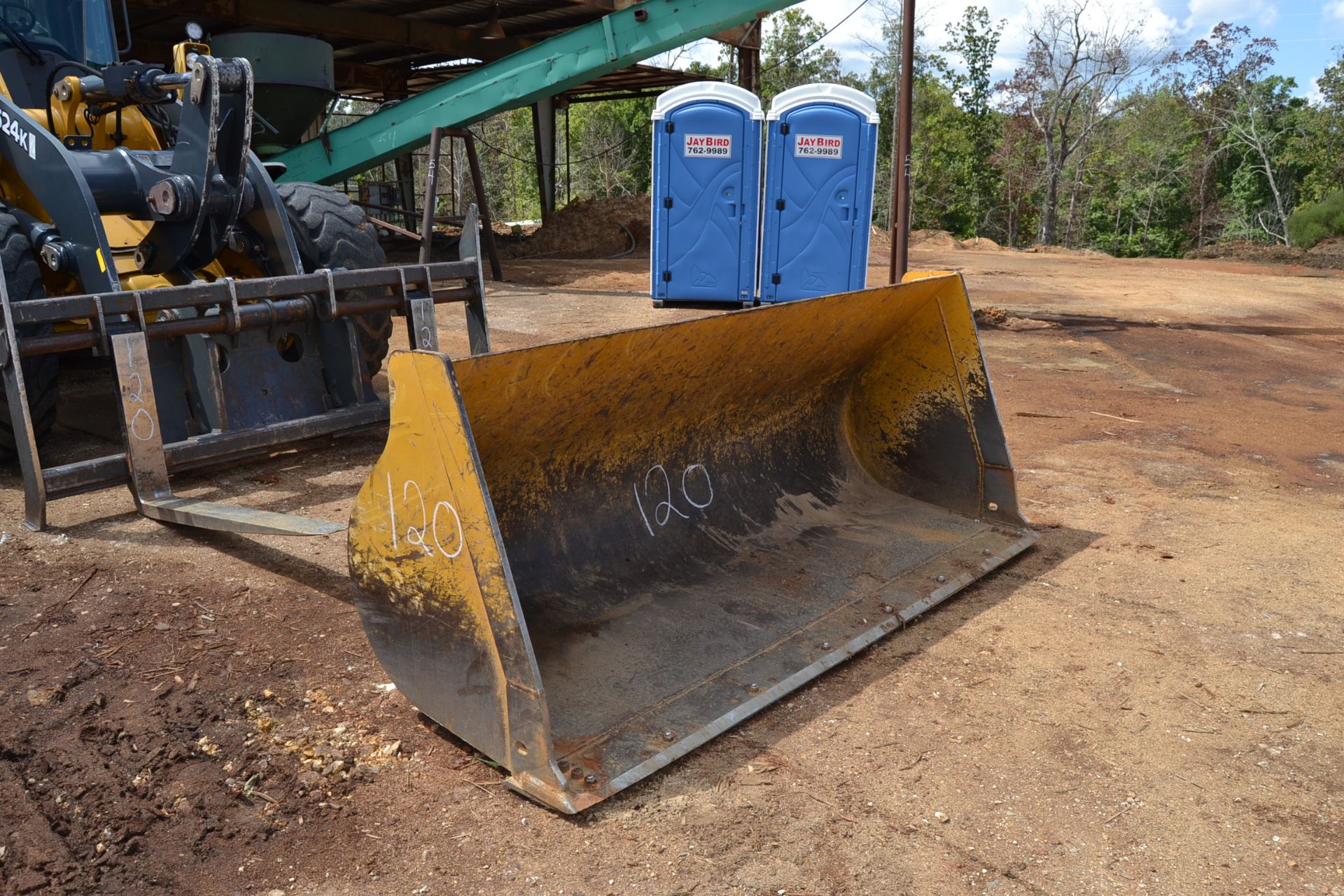 JOHN DEERE 642K ARTICULATING WHEEL LOADER - Image 3 of 3