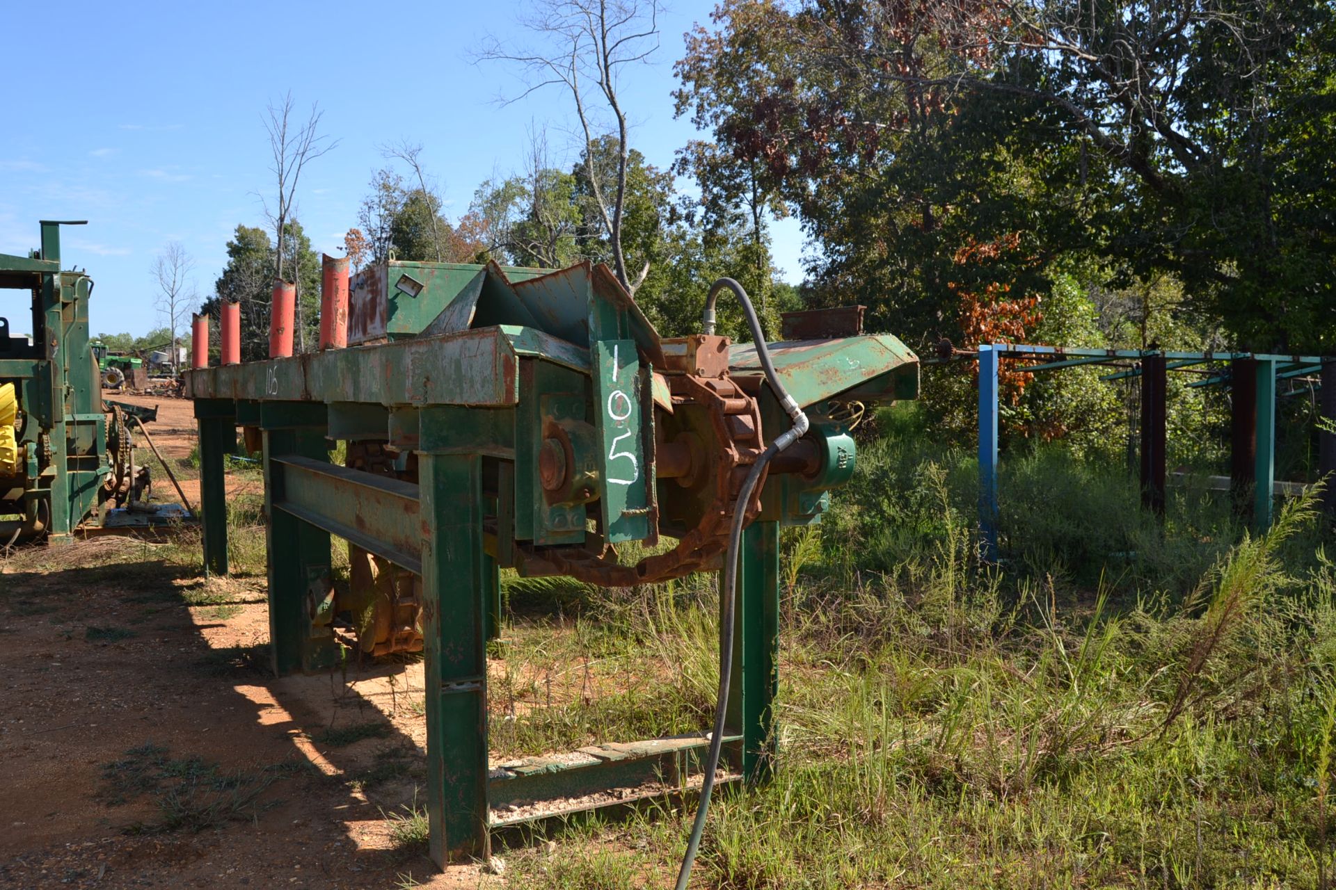 30' INFEED LOG TROUGH W/ DRIVE - Image 2 of 2