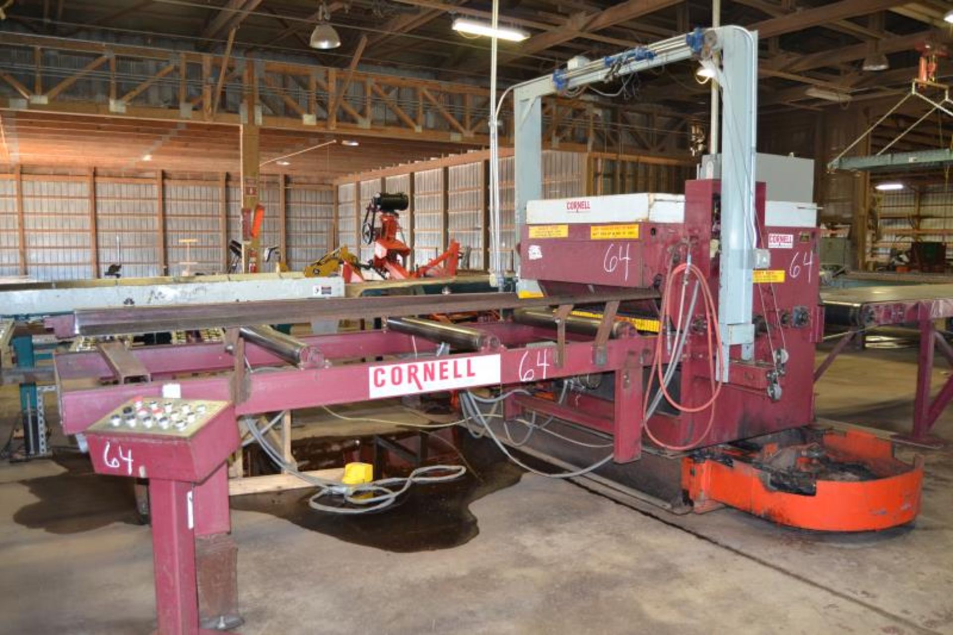 CORNELL 642 4 SAW EDGER W/ 2 MOVEABLE SAWS W/ ELECTRIC SETWORKS W/ INFEED ROLLCASE W/ FENCE W/