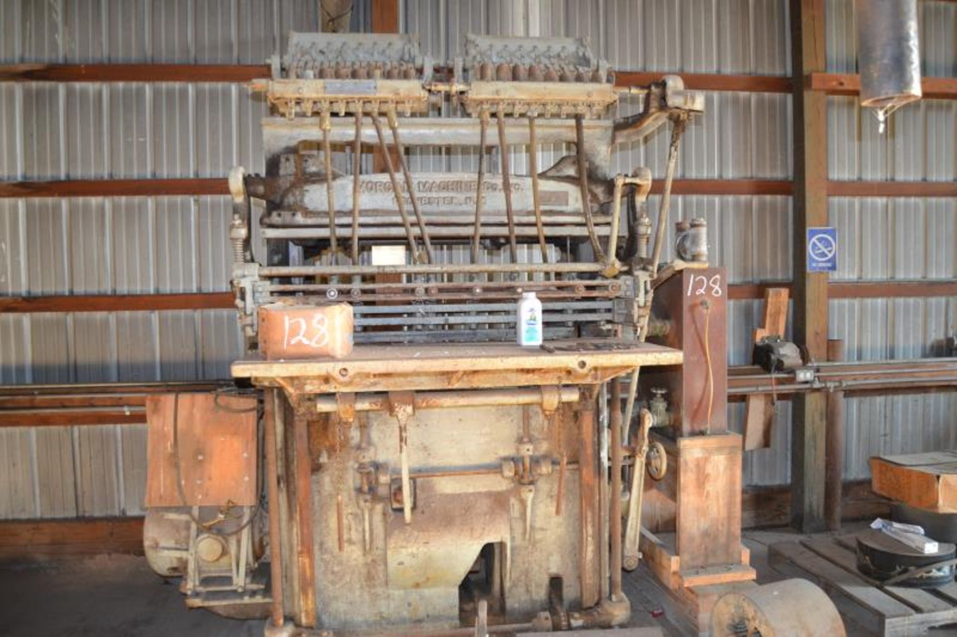 MORGAN BLOCK NAILING MACHINE