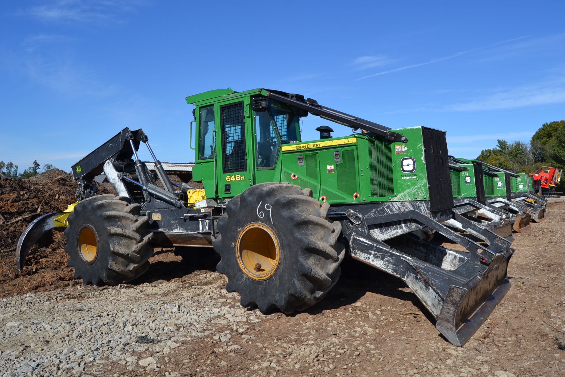 JOHN DEERE 648H DUAL ARCH GRAPPLE SKIDDER W/WINCH; W/5570 HOURS SN# JDD656317