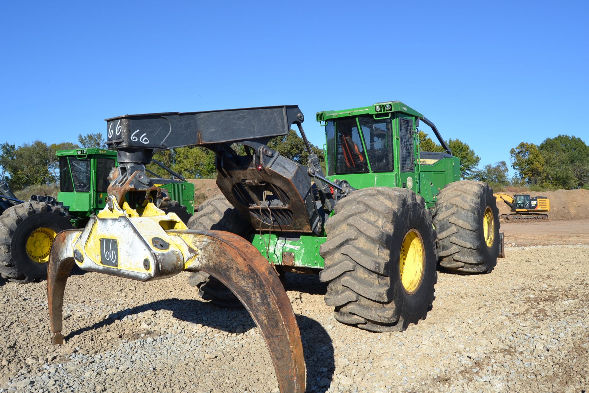 JOHN DEERE 948L DUAL ARCH GRAPPLE SKIDDER W/WINCH; W/4606 HOURS SN# CFF673205