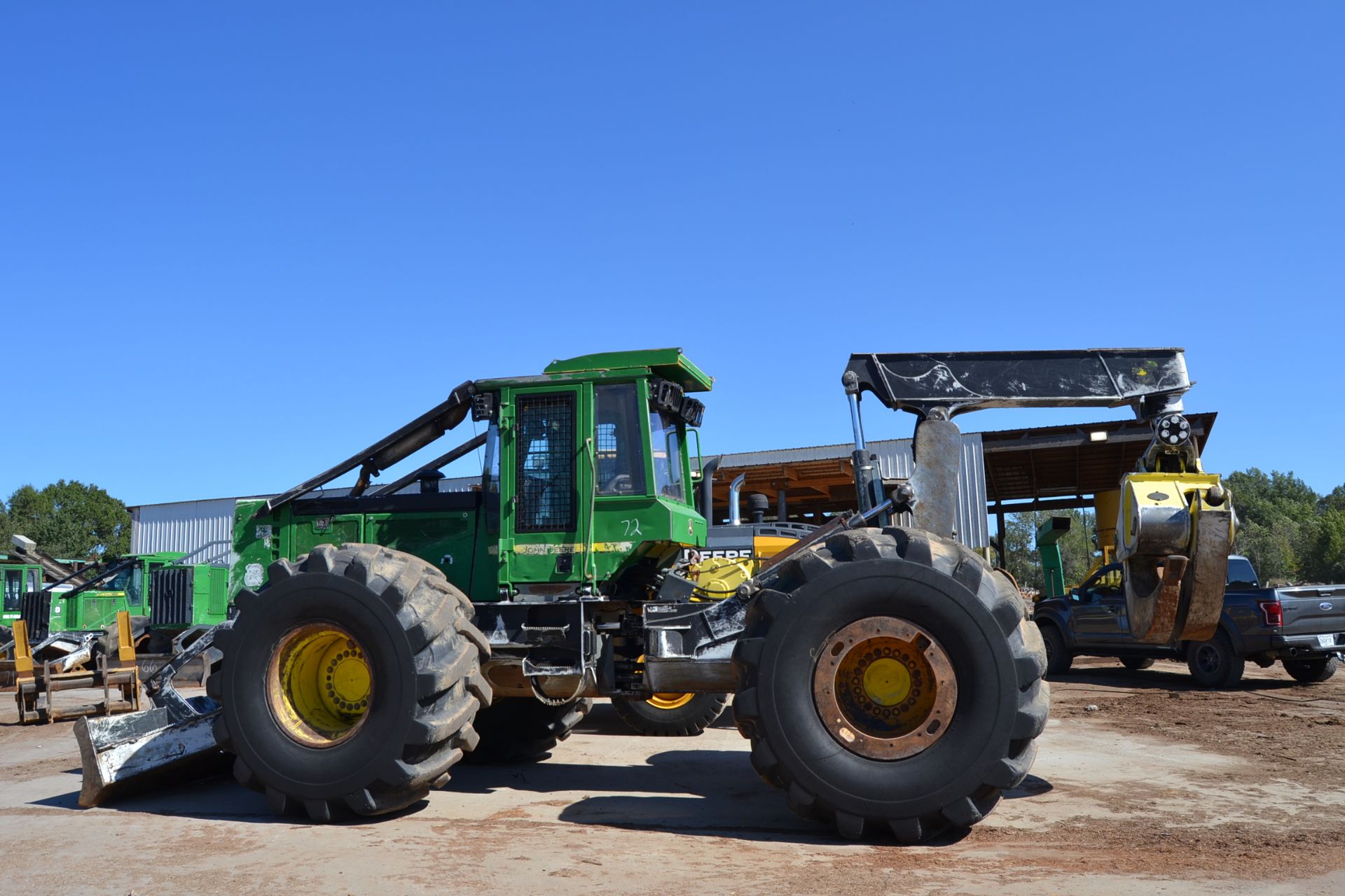 JOHN DEERE 748H DUAL ARCH GRAPPLE SKIDDER W/WINCH SN# JA0629738 - Image 3 of 5