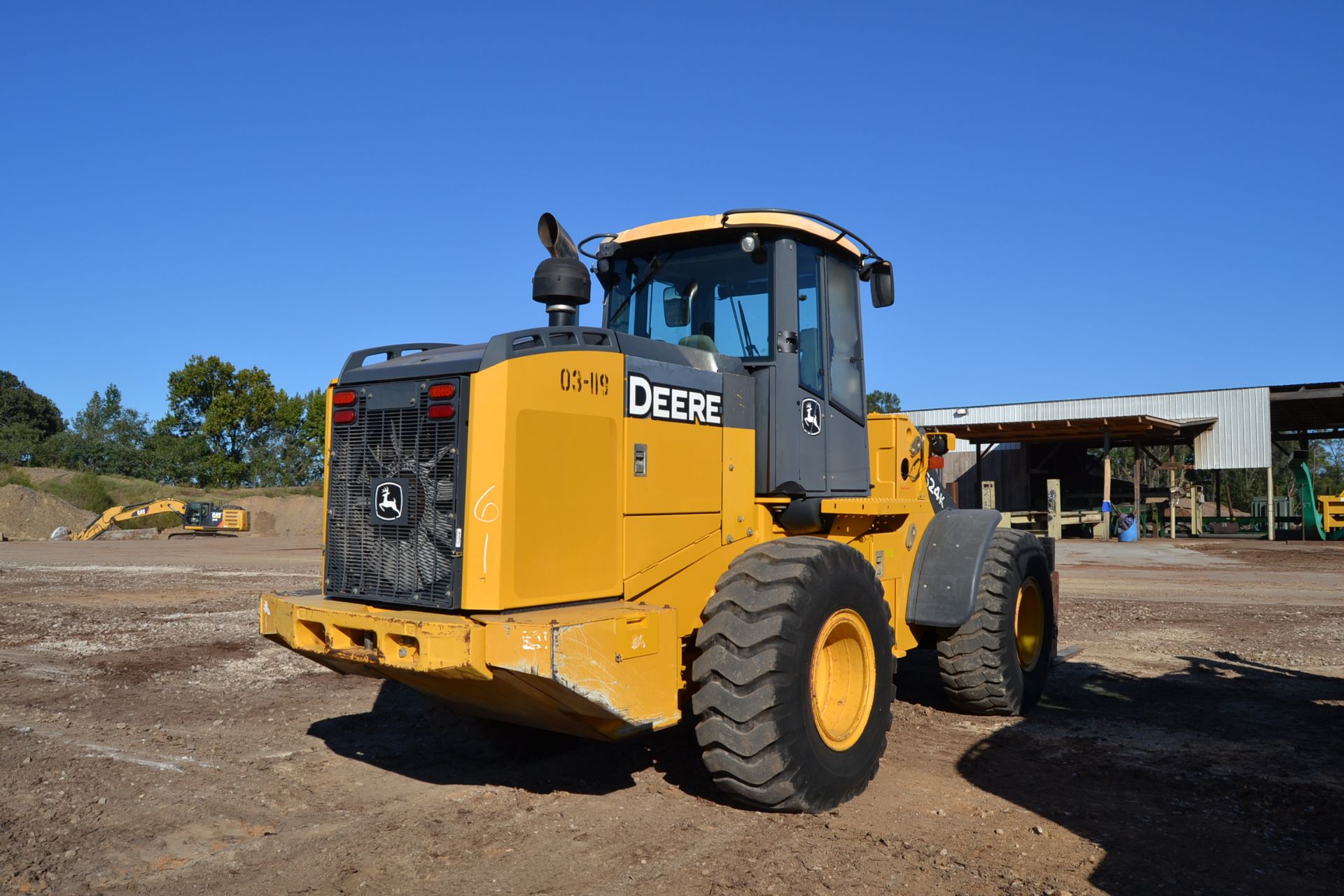 JOHN DEERE 624K ARTICULATING WHEEL LOADER W/QUICK ATTACH; W/LUMBER FORKS; W/20.5 X 25 RUBBER; W/ - Image 3 of 4