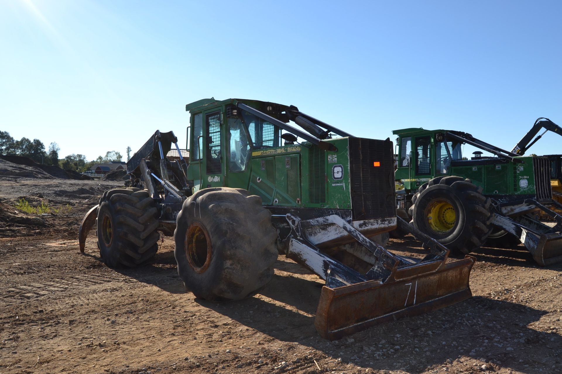 JOHN DEERE 648H DUAL ARCH GRAPPLE SKIDDER W/WINCH; W/4007 HOURS SN# 659135 - Image 2 of 4