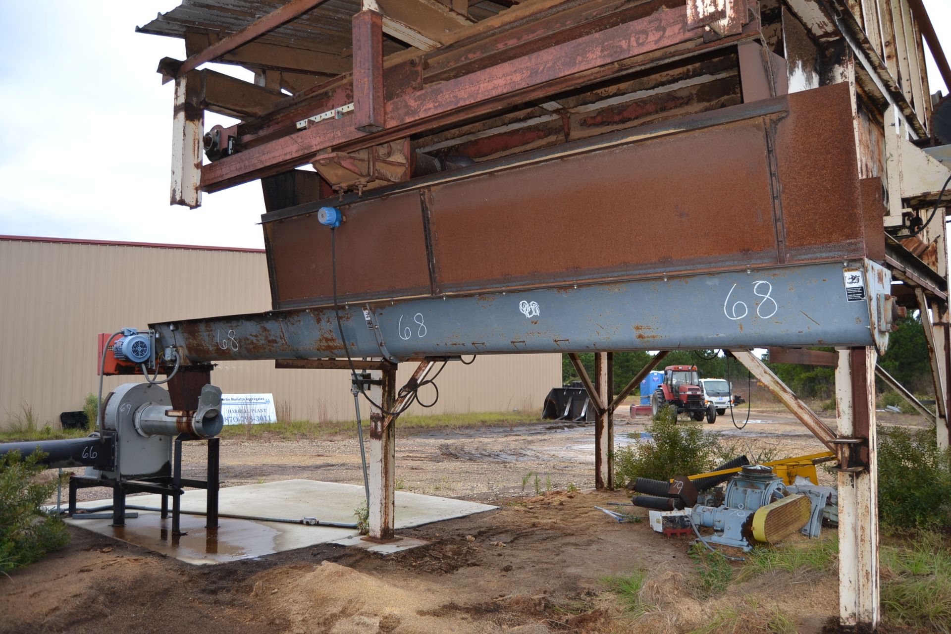 20' AUGER TYPE CONVEYOR W/ DRIVE