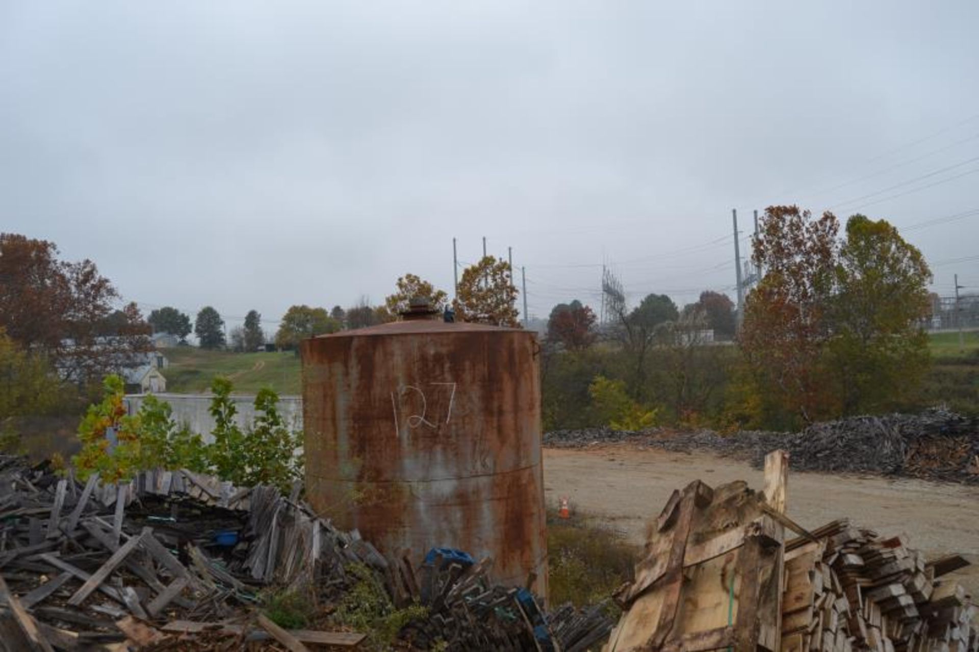 APPROX. 10,000 GALLON WATER TANK